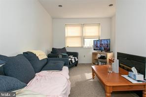 FAIRMOUNT - Commercial Sale