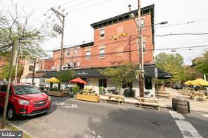 FAIRMOUNT - Commercial Sale