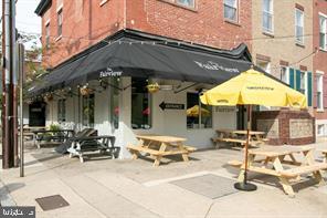 FAIRMOUNT - Commercial Sale