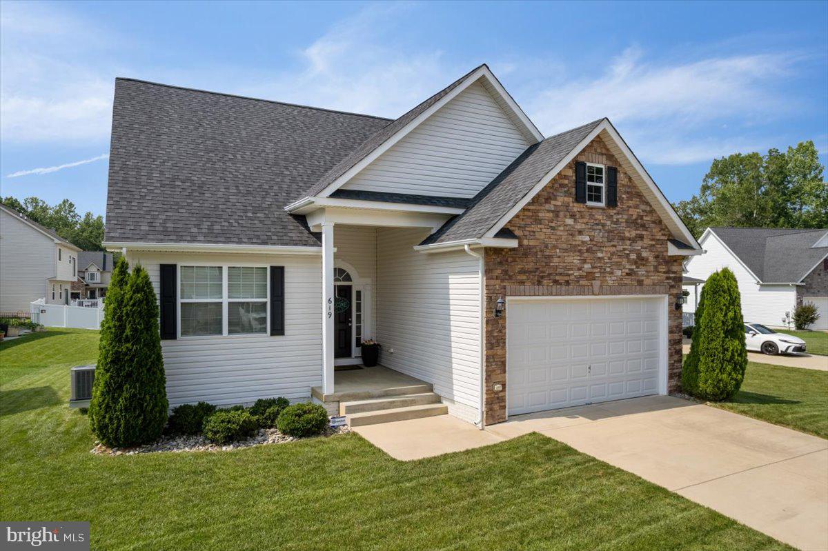 619 YEARLING DRIVE