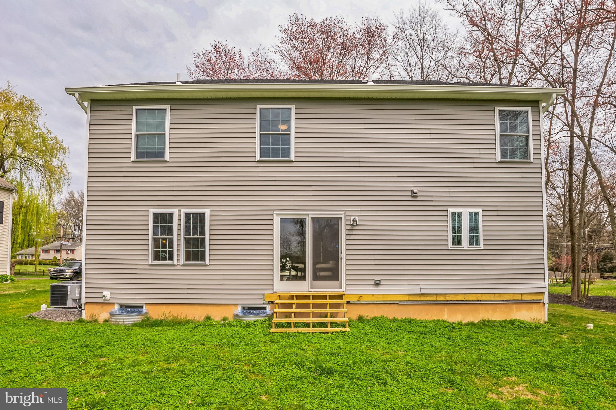 1341 LOWER FERRY