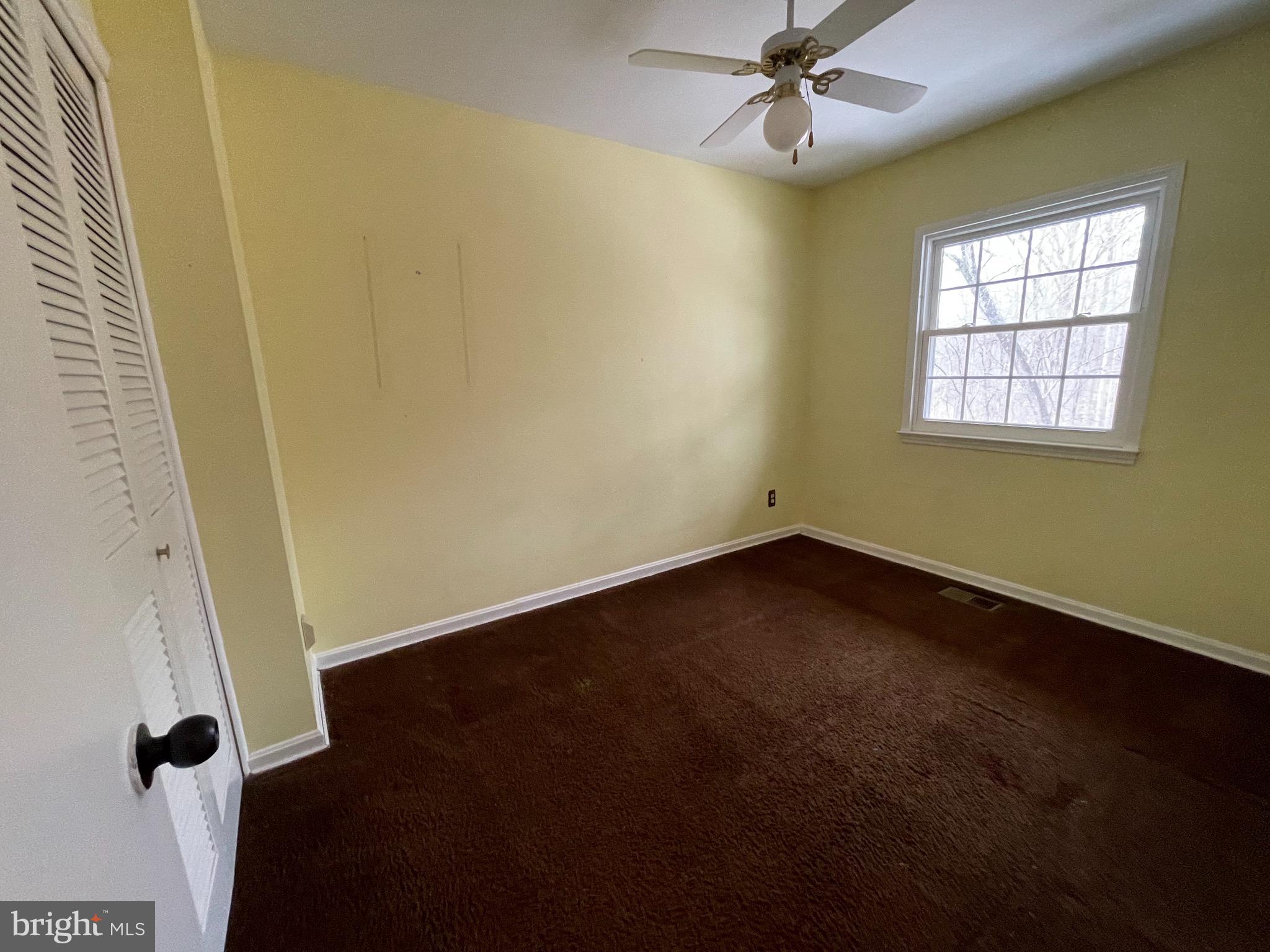 LONDON TOWNE - Residential