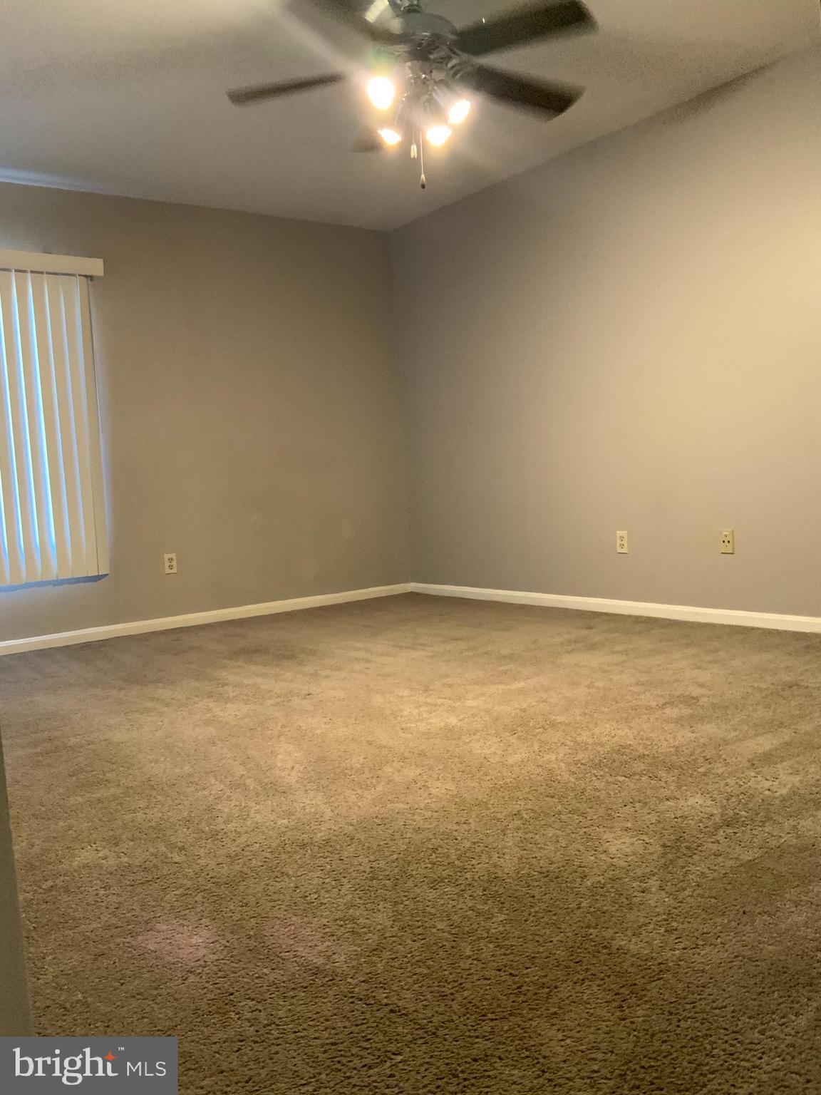 TREETOP CONDO - Residential Lease