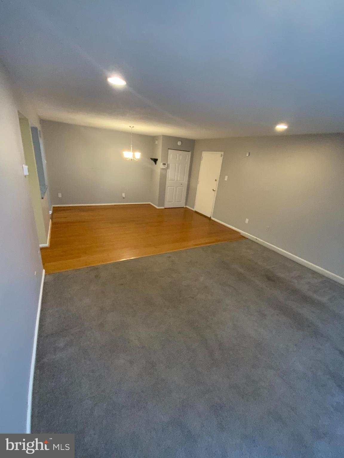 TREETOP CONDO - Residential Lease