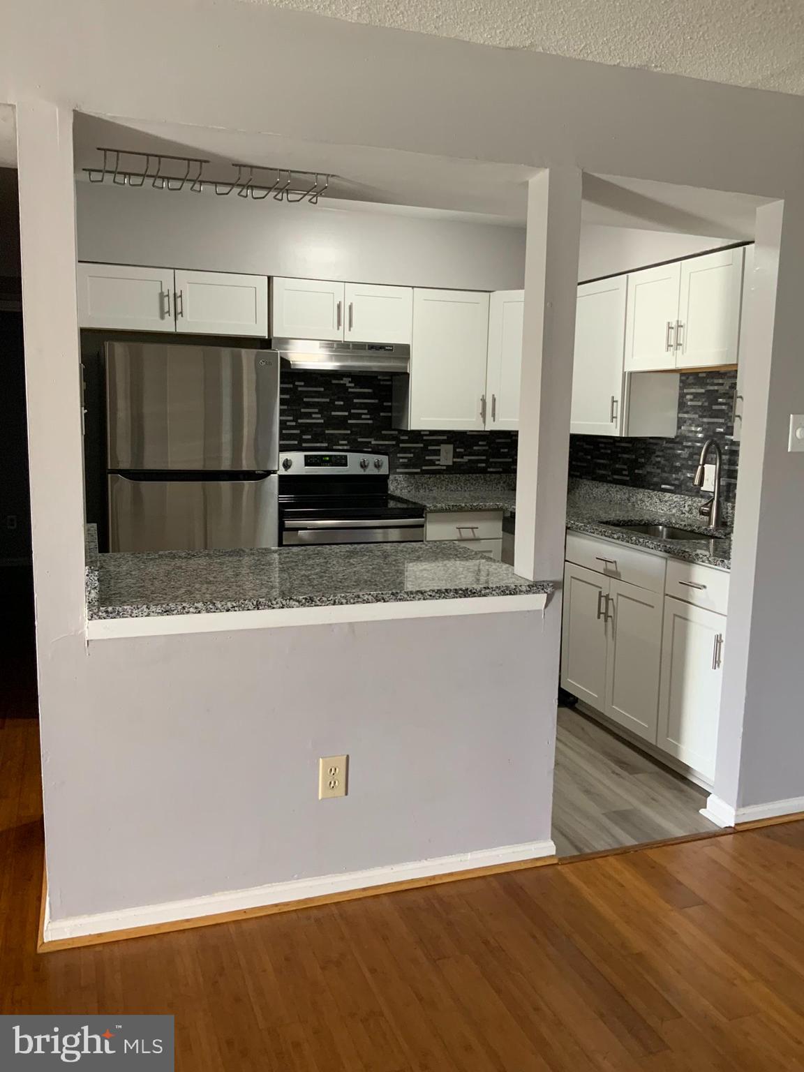 TREETOP CONDO - Residential Lease