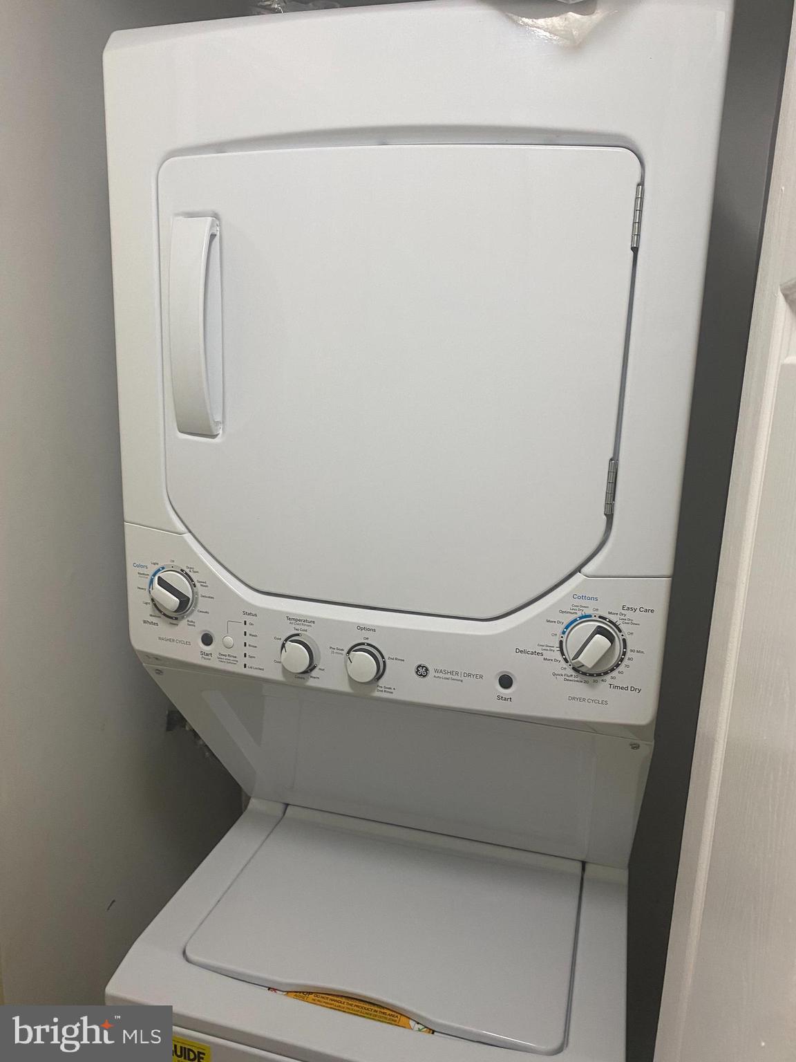 TREETOP CONDO - Residential Lease