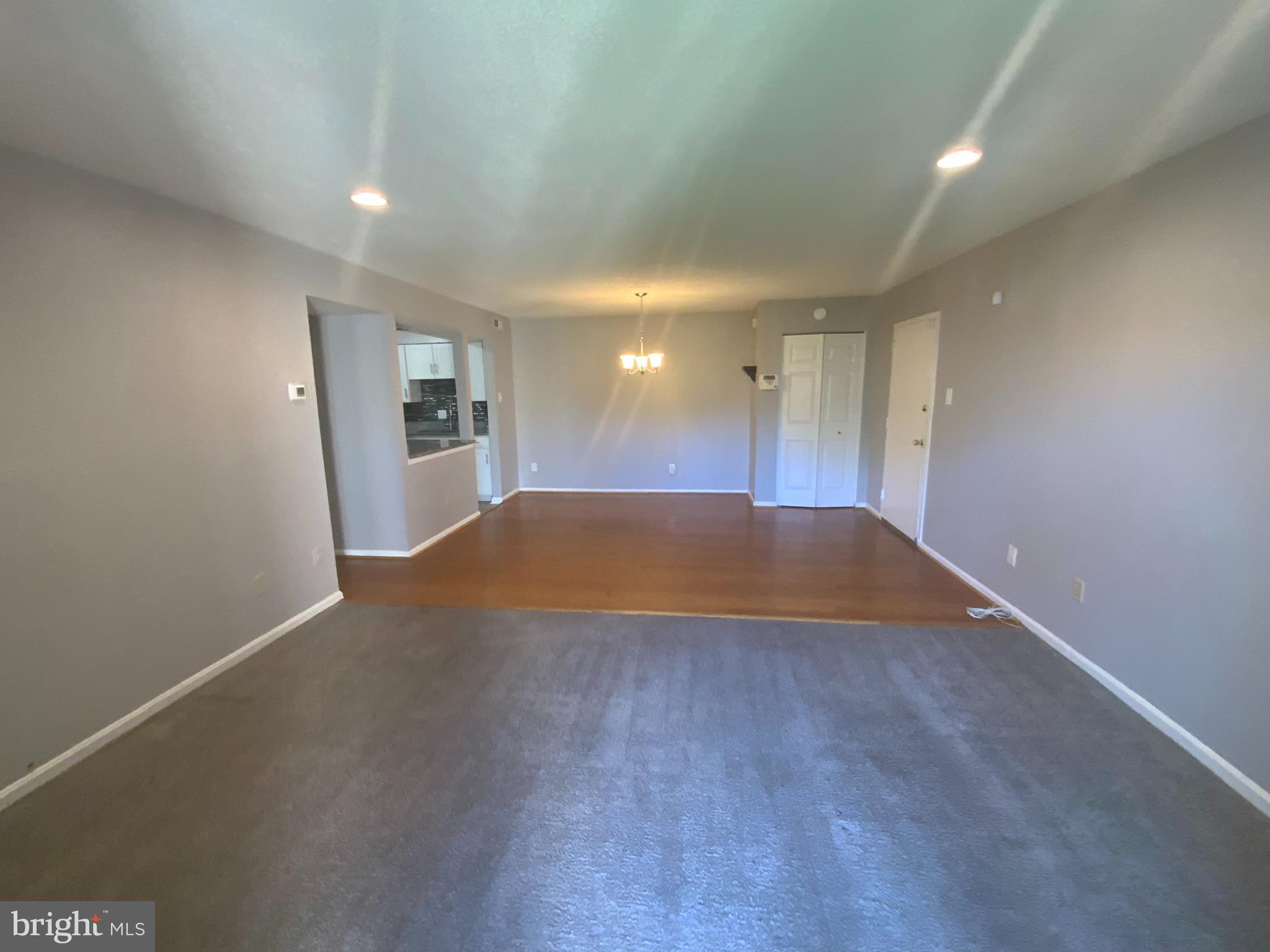 TREETOP CONDO - Residential Lease