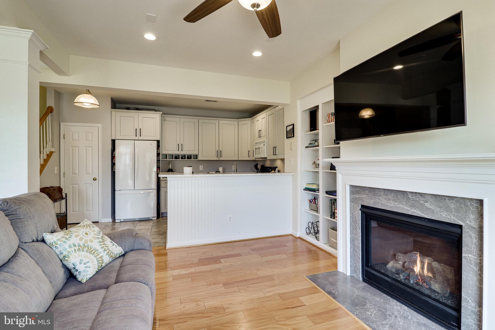 OVERLOOK CONDOMINIUM - Residential