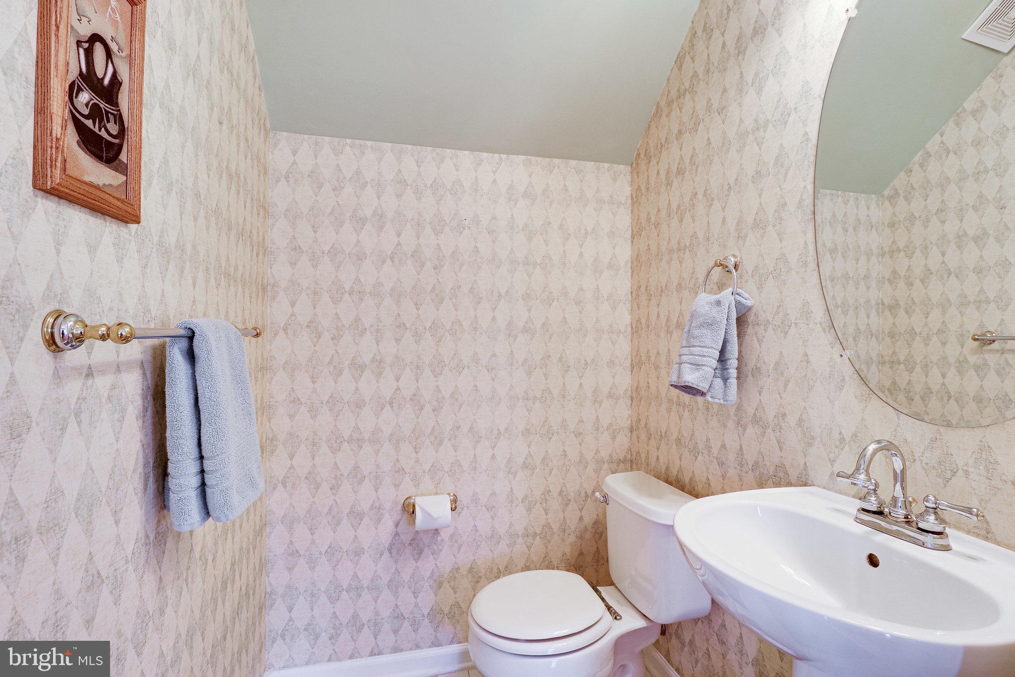 OVERLOOK CONDOMINIUM - Residential