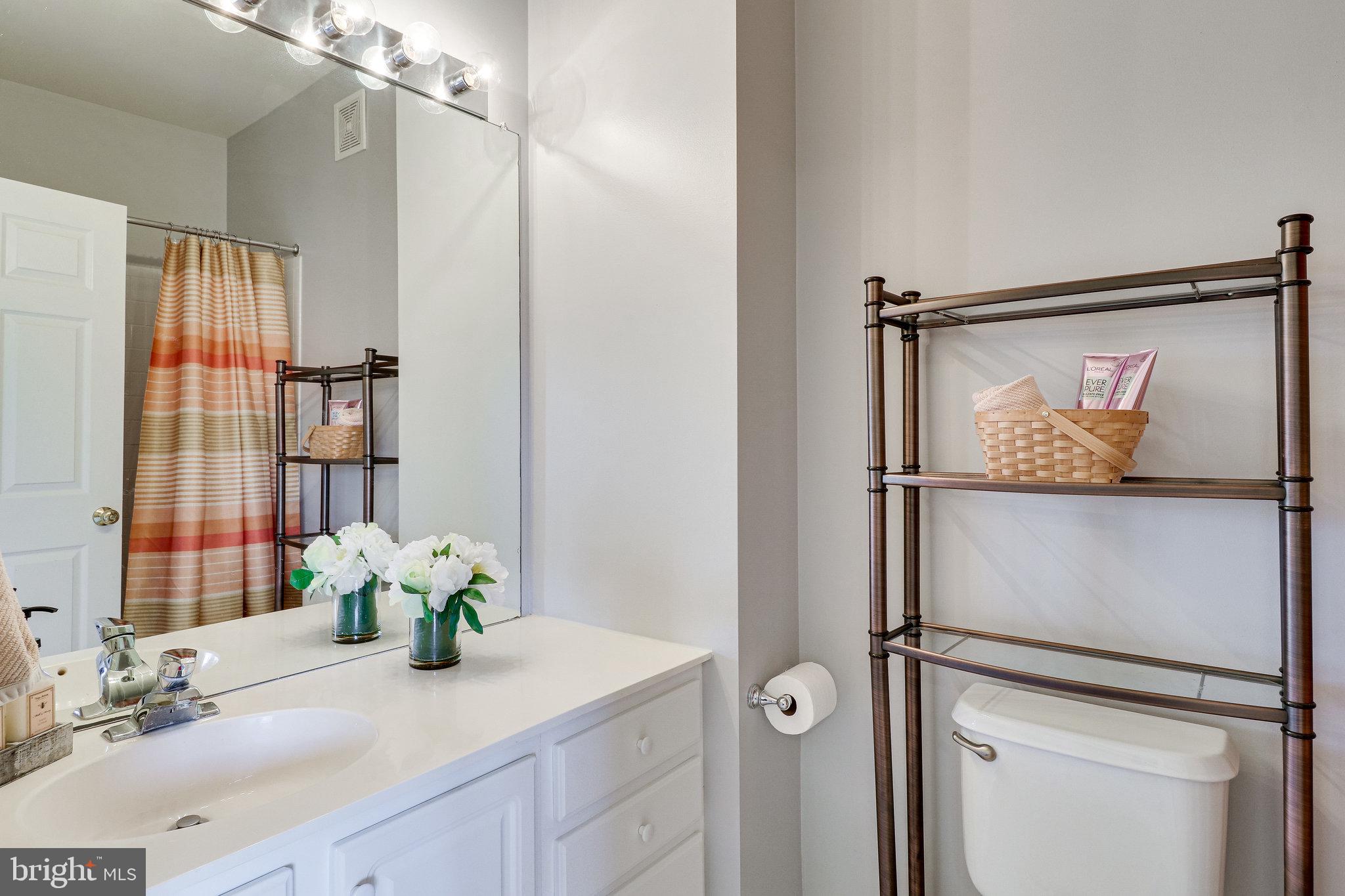 OVERLOOK CONDOMINIUM - Residential