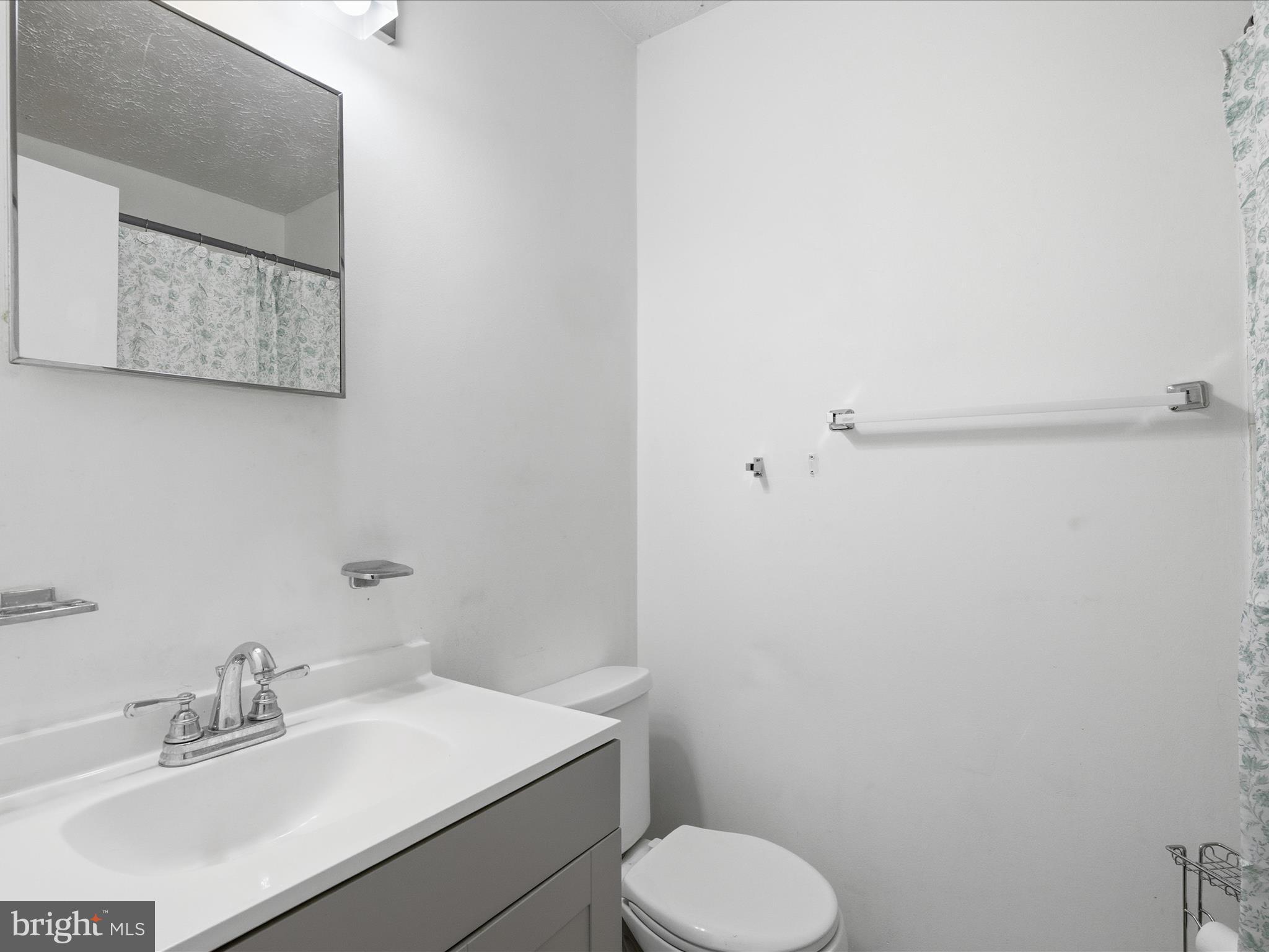 RIVERSIDE RUN IND HEAD - Residential