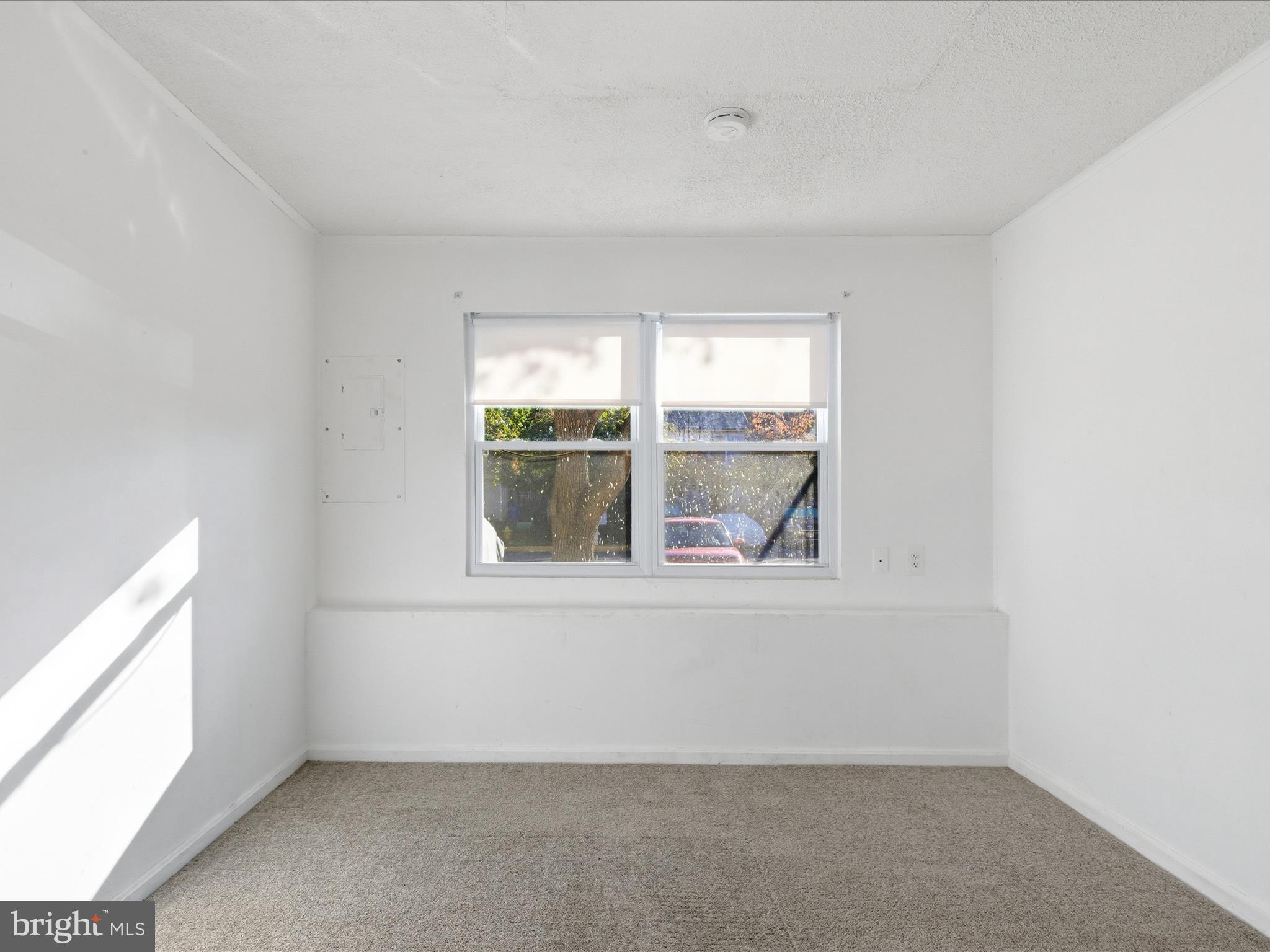 RIVERSIDE RUN IND HEAD - Residential