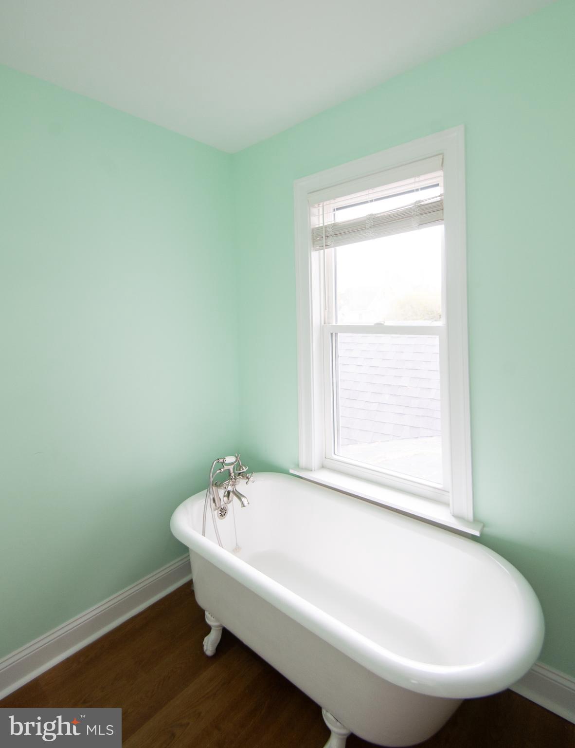 HISTORIC DISTRICT - WEST END - Residential