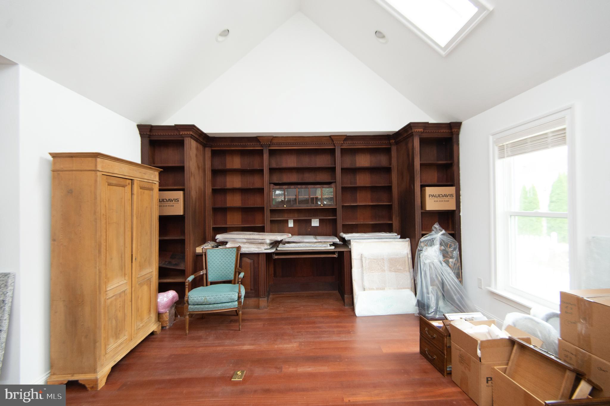 HISTORIC DISTRICT - WEST END - Residential