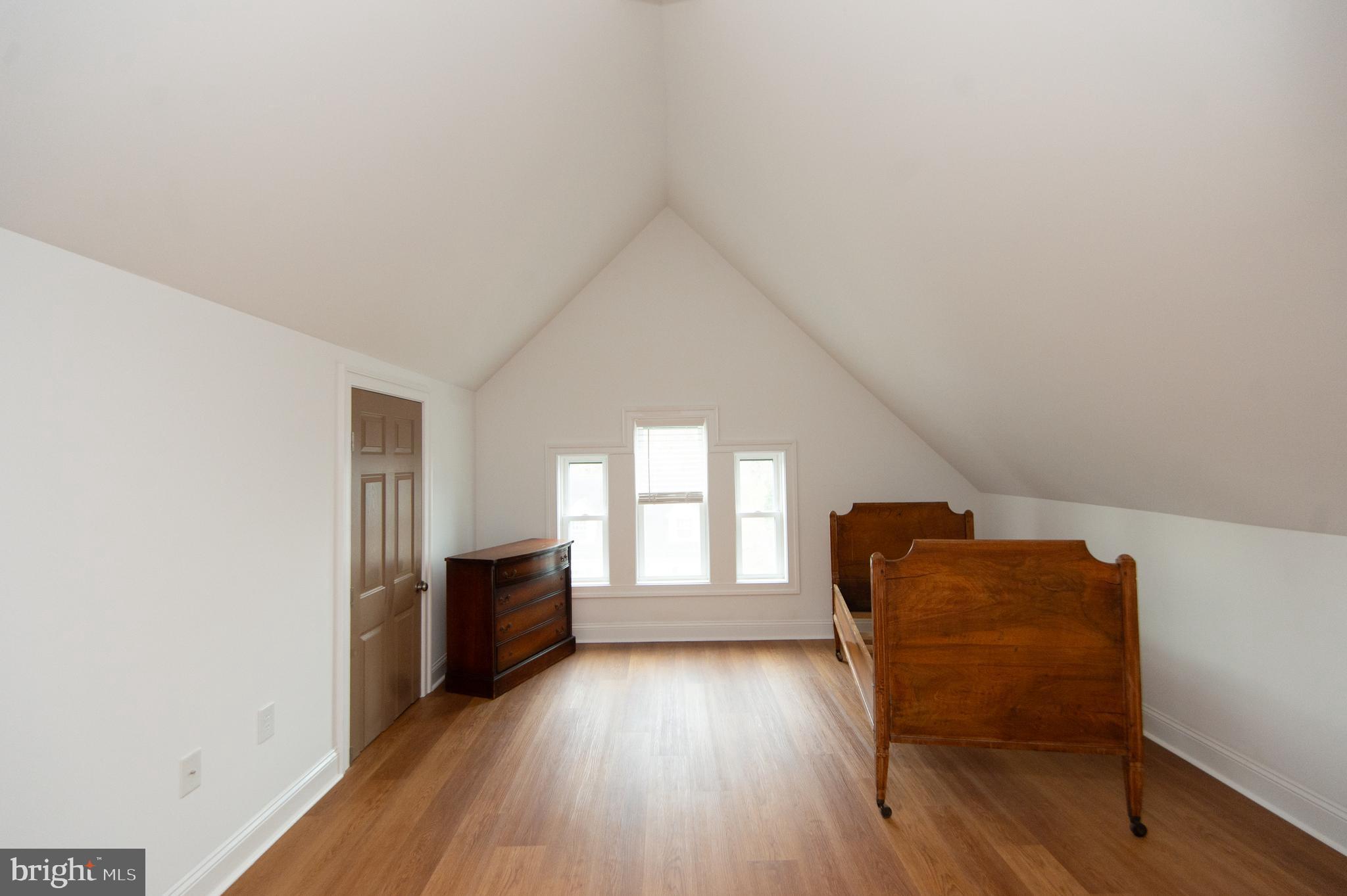 HISTORIC DISTRICT - WEST END - Residential