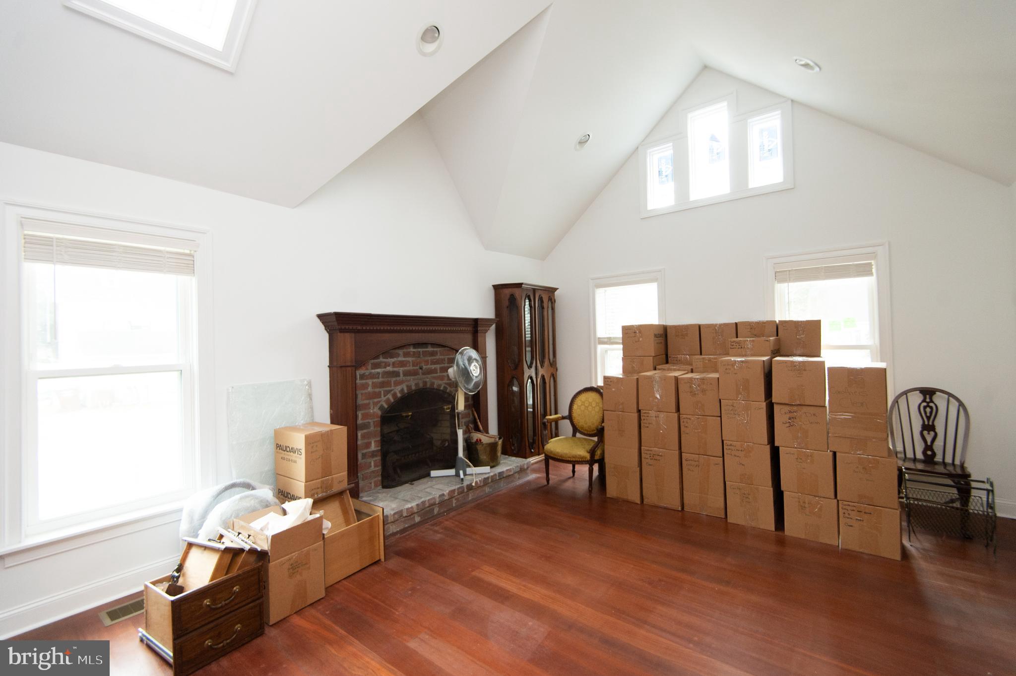 HISTORIC DISTRICT - WEST END - Residential