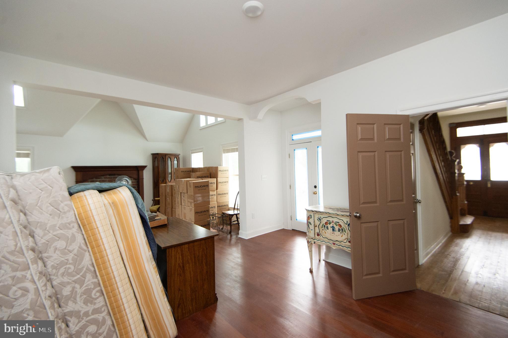 HISTORIC DISTRICT - WEST END - Residential