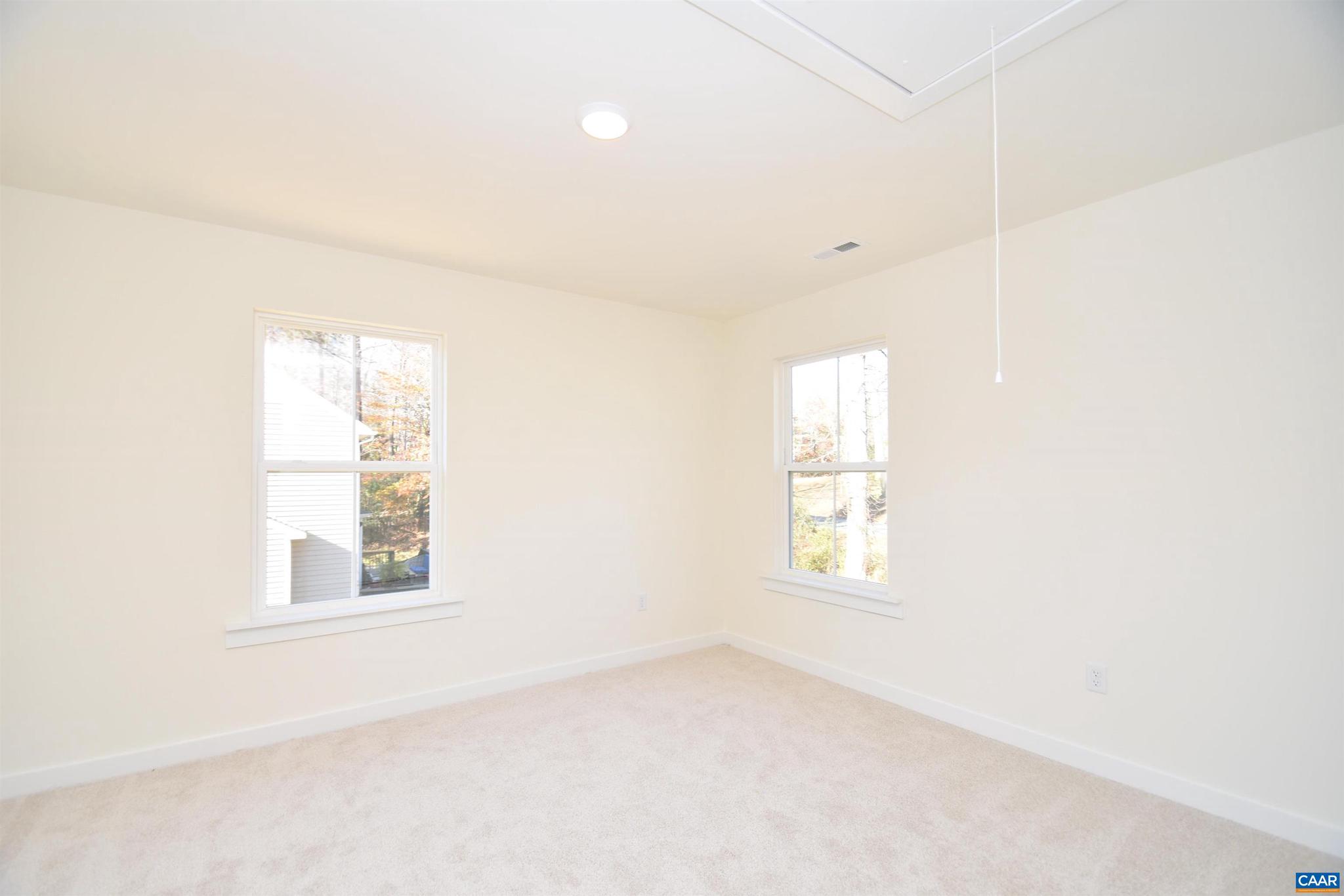 LAKE MONTICELLO - Residential