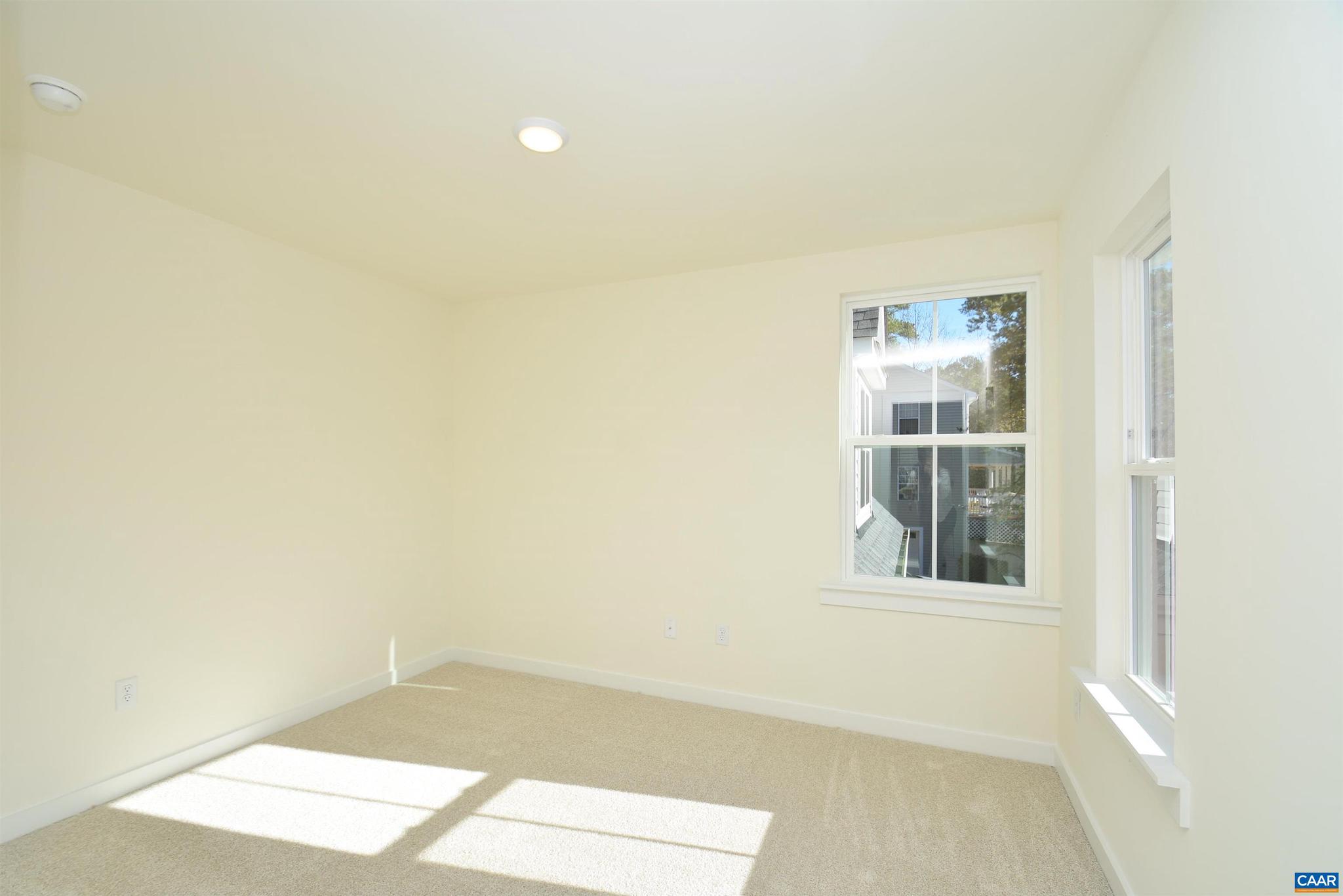 LAKE MONTICELLO - Residential