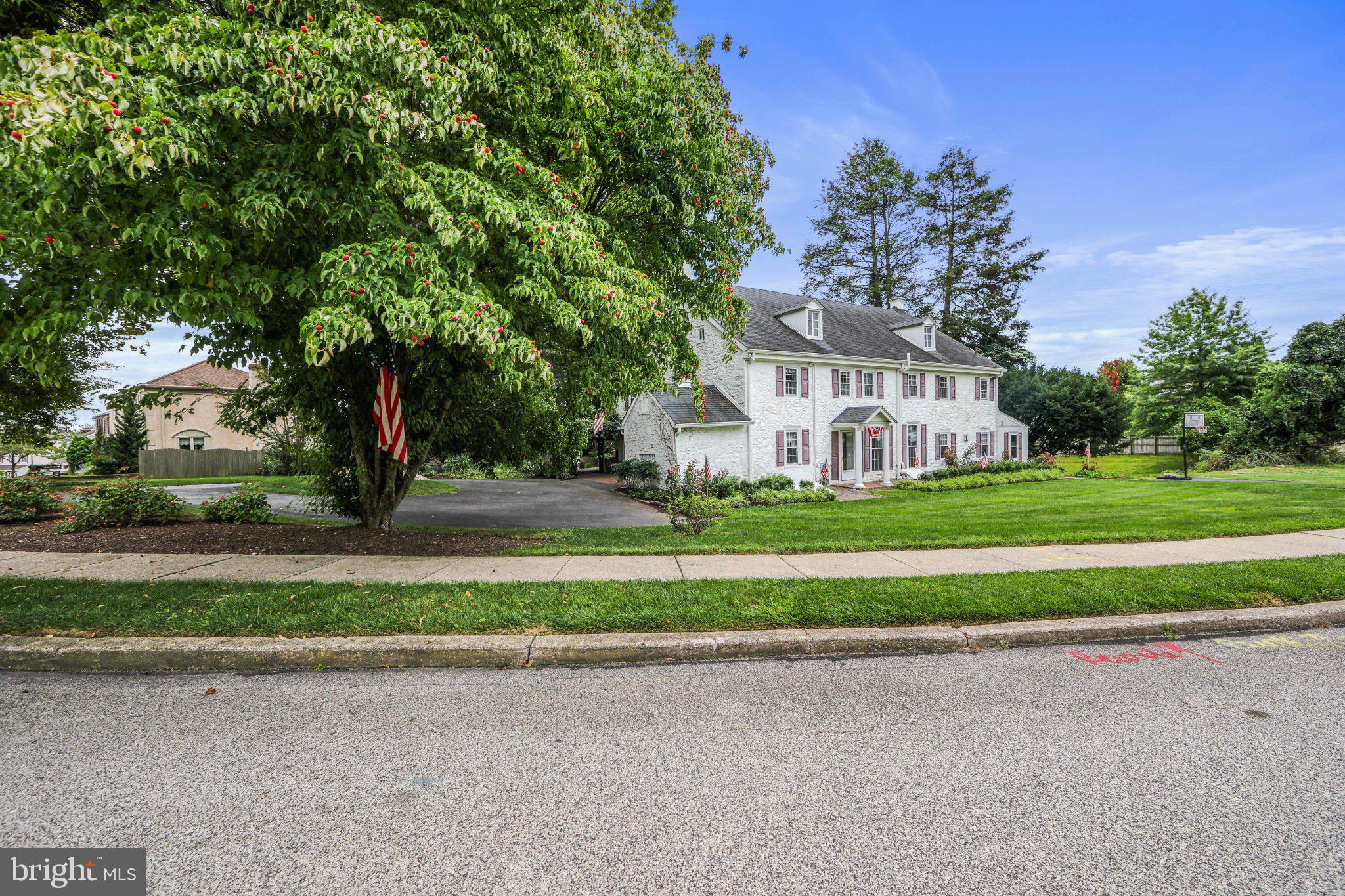 469 RIDGE LANE
