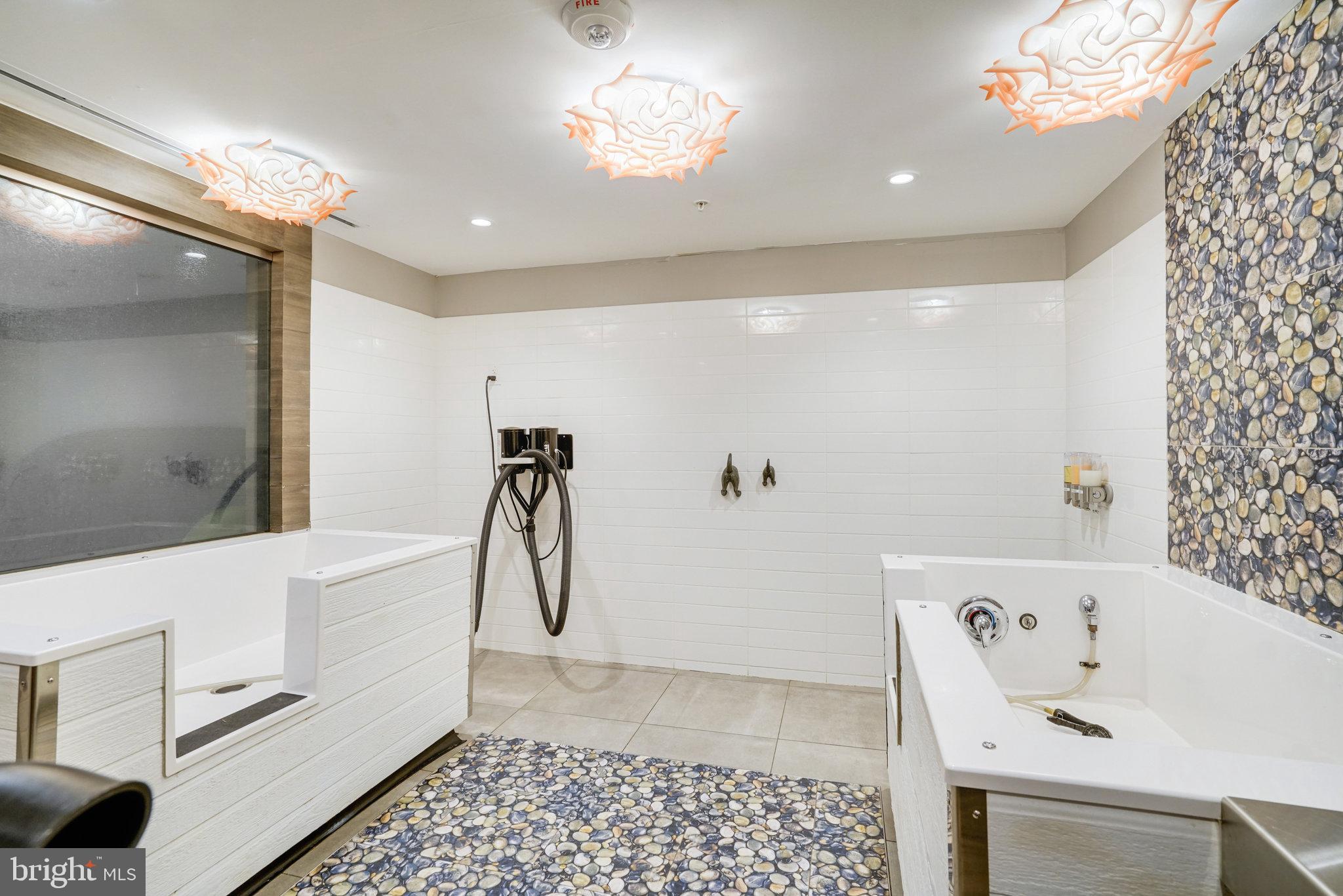 NATIONAL HARBOR - Residential Lease