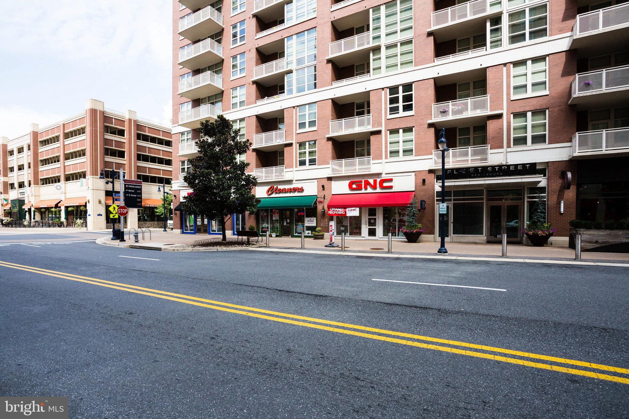 NATIONAL HARBOR - Residential Lease