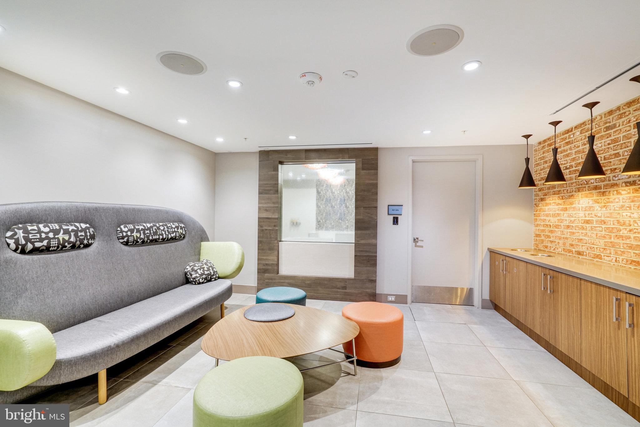 NATIONAL HARBOR - Residential Lease