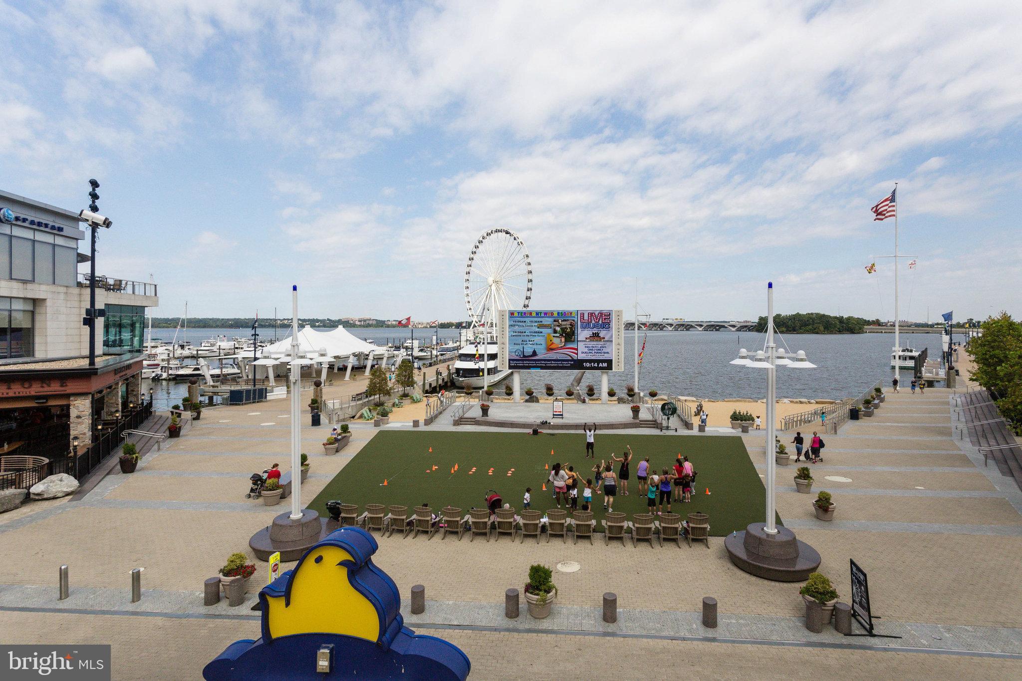 NATIONAL HARBOR - Residential Lease