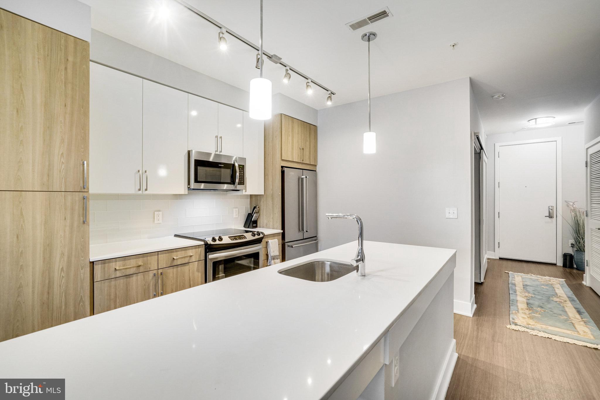 NATIONAL HARBOR - Residential Lease