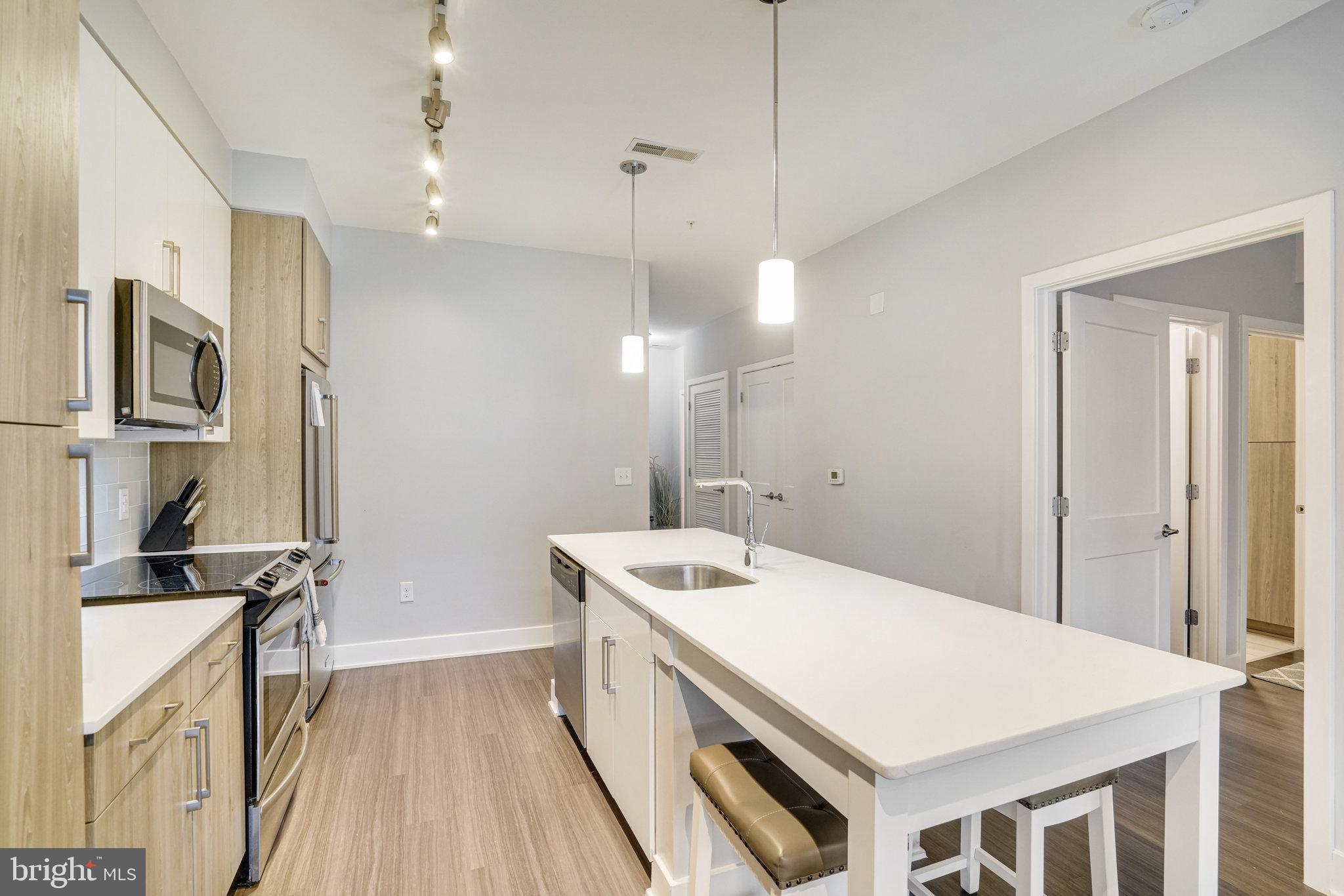 NATIONAL HARBOR - Residential Lease