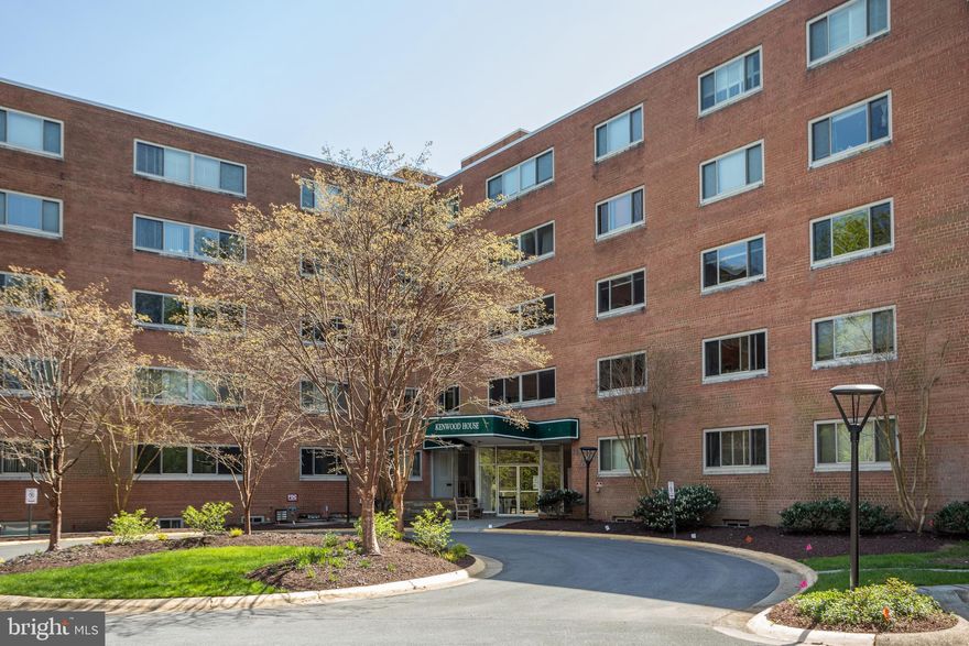 JUST LISTED! Sun-drenched,  south-facing 1BR at Kenwood House nestled on the Capital Crescent Trail in sought-after Kenwood neighborhood of Chevy Chase. Terrific floor plan features foyer with large closet, large living room open to dining room with attractive kitchen, bright Bedroom with HUGE walk-in closet, hall linen closet and luxe renovated bathroom with curbless shower. Taxes and utilities included in monthly fee and one covered parking spot and extra storage convey with unit!