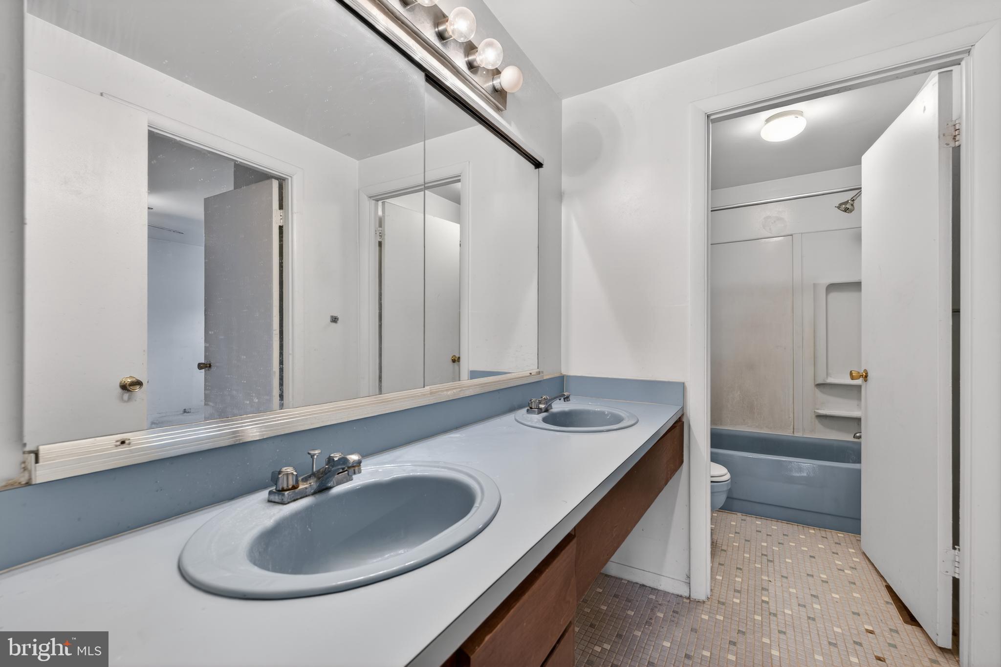 VILLAGE OF HARPERS CHOICE - Residential
