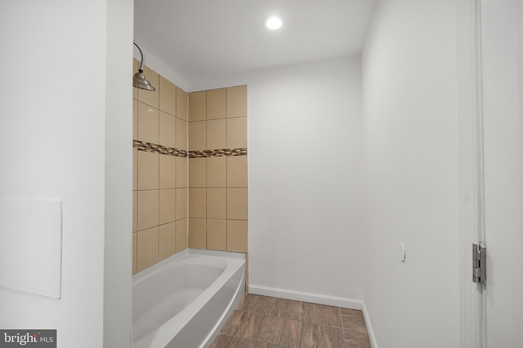PHILADELPHIA (NORTH) - Residential