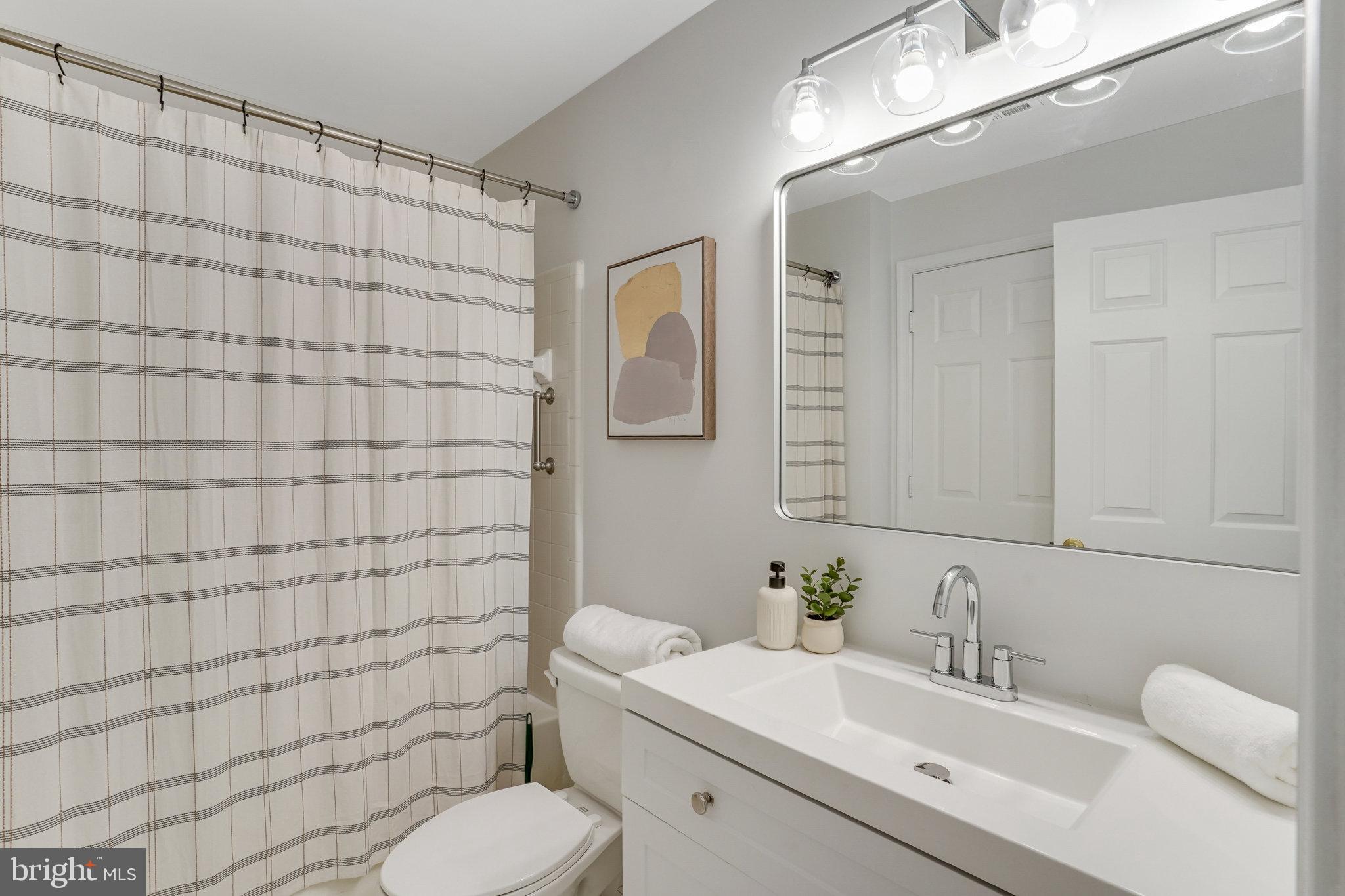 HEIGHTS AT PENDERBROOK - Residential