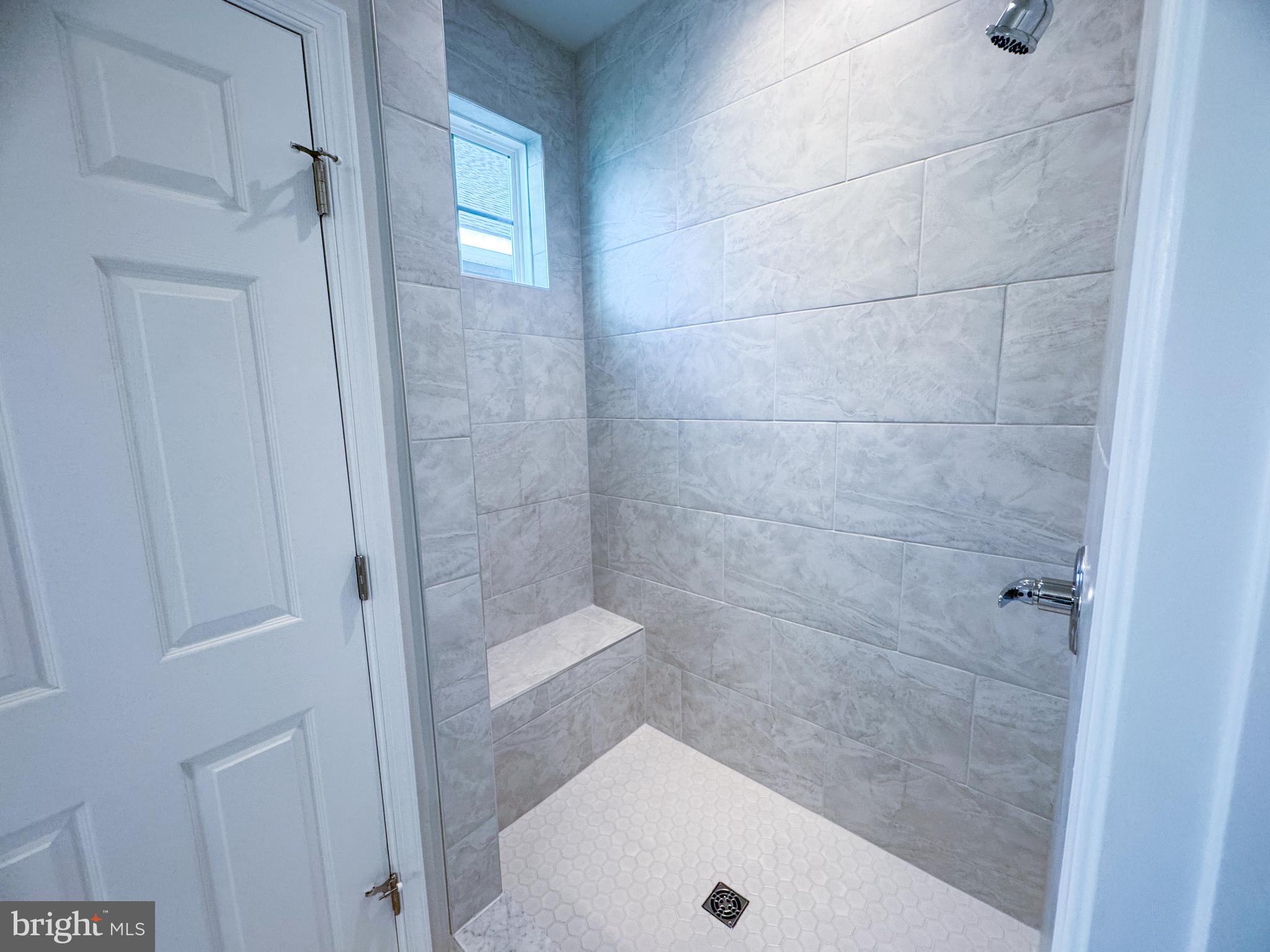 HIATT POINTE AT SNOWDEN BRIDGE - Residential