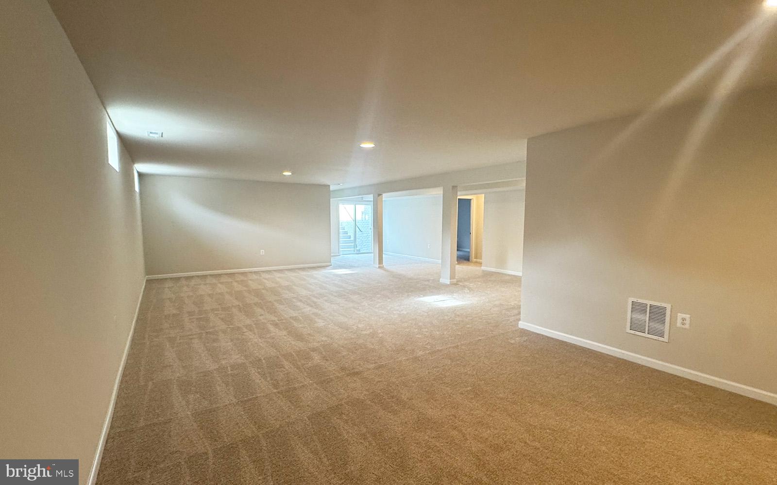 HIATT POINTE AT SNOWDEN BRIDGE - Residential