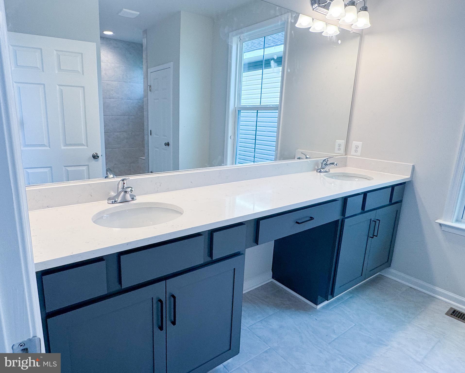 HIATT POINTE AT SNOWDEN BRIDGE - Residential