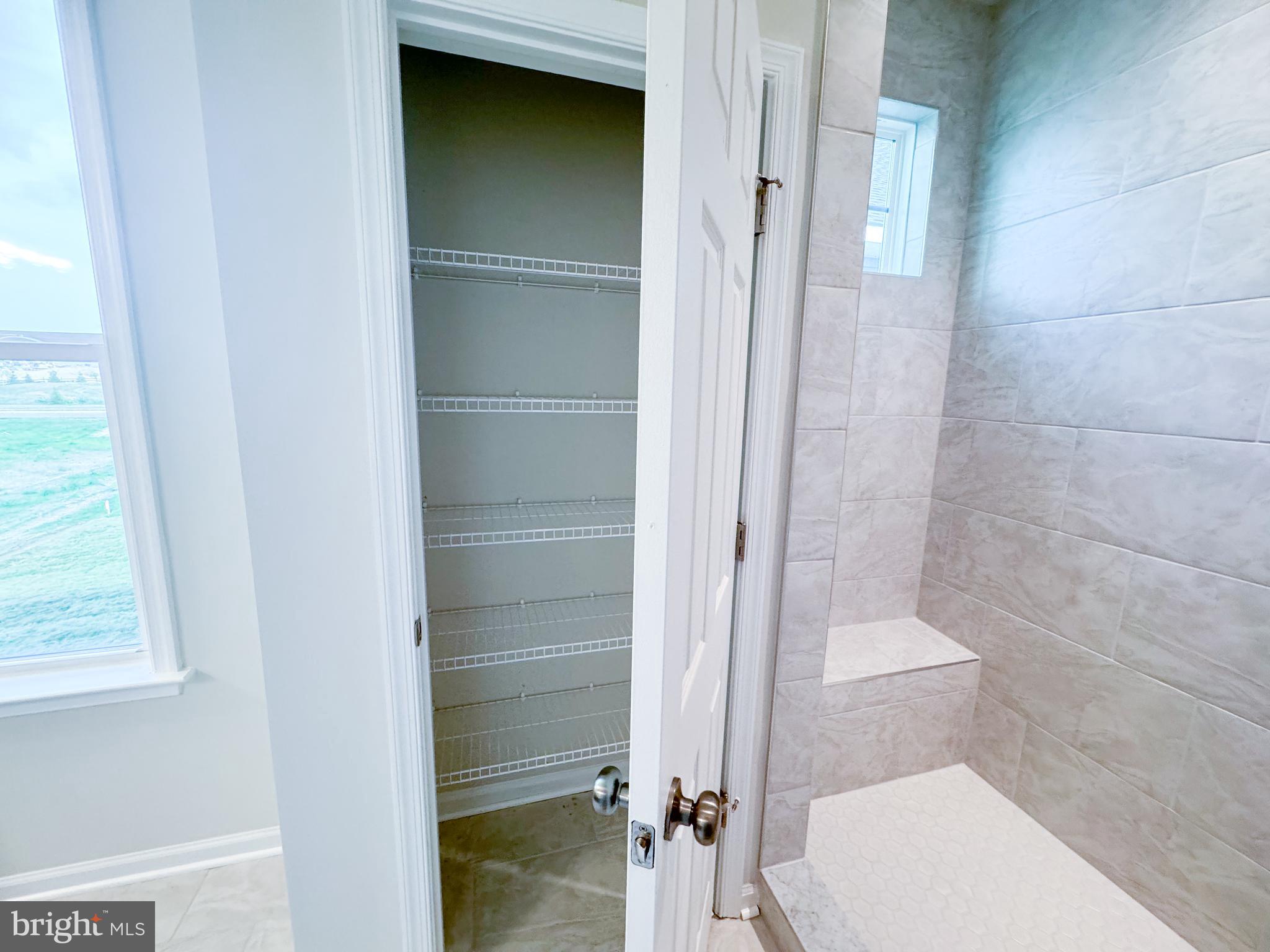 HIATT POINTE AT SNOWDEN BRIDGE - Residential