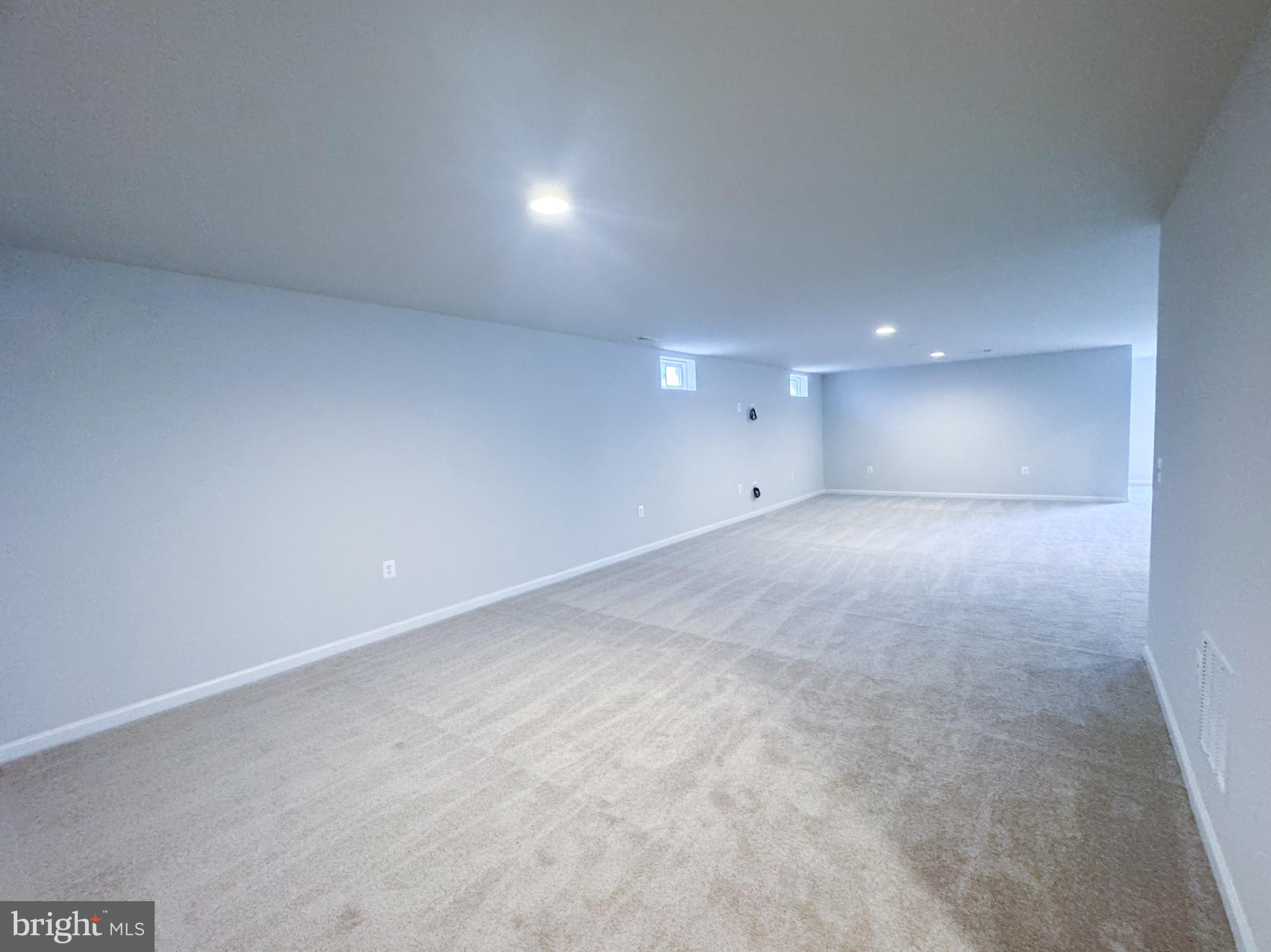 HIATT POINTE AT SNOWDEN BRIDGE - Residential