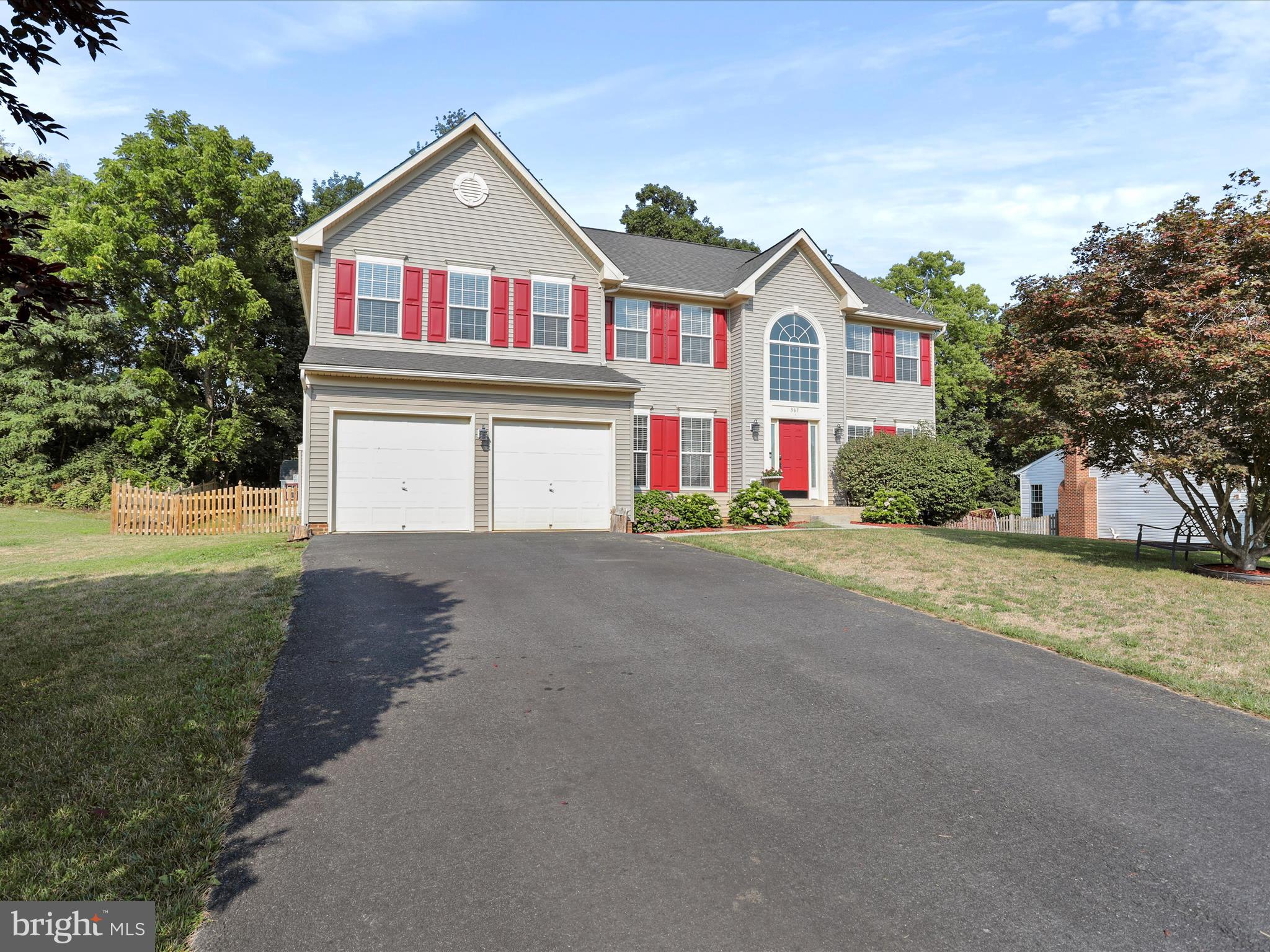 LOCUST HILL - Residential