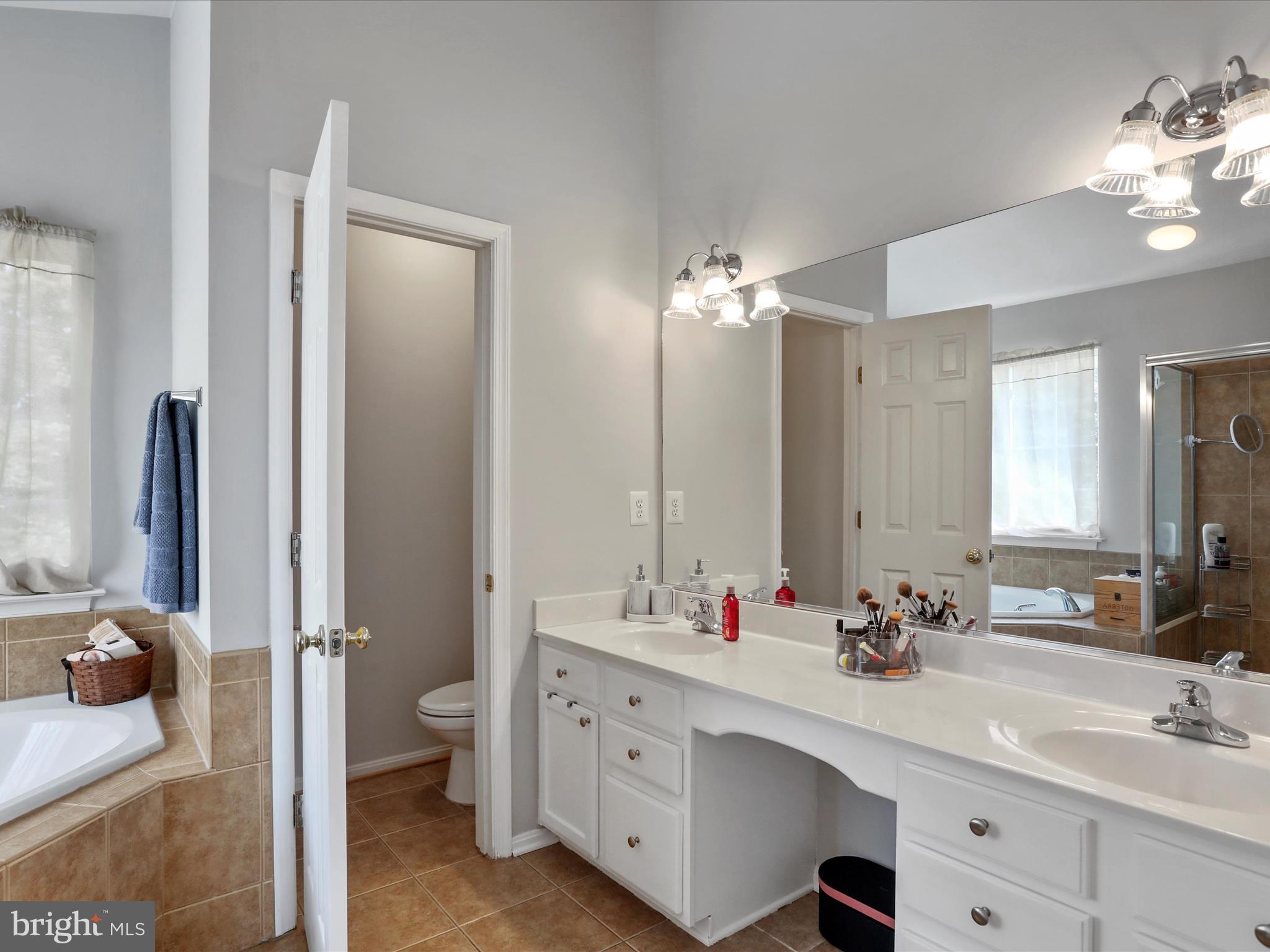 LOCUST HILL - Residential