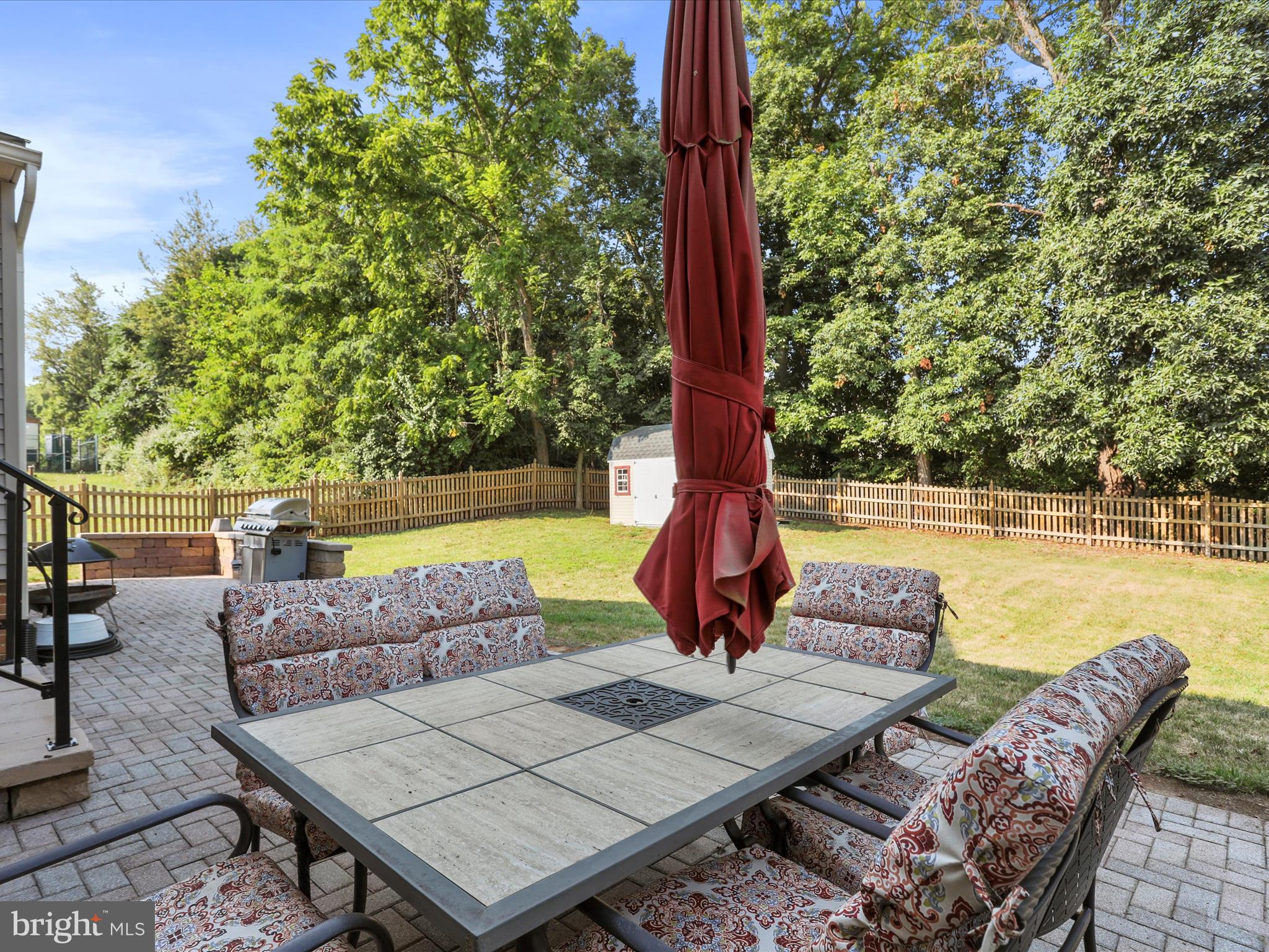 LOCUST HILL - Residential