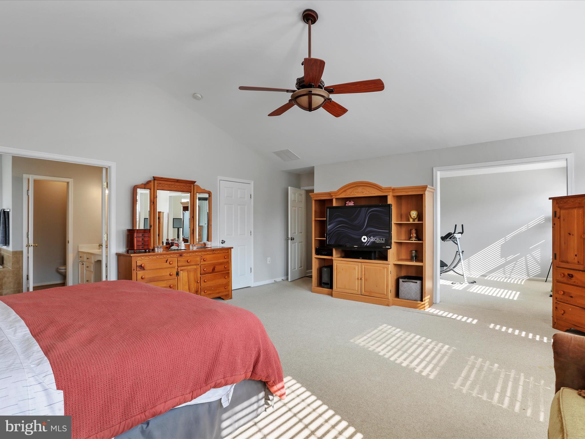 LOCUST HILL - Residential