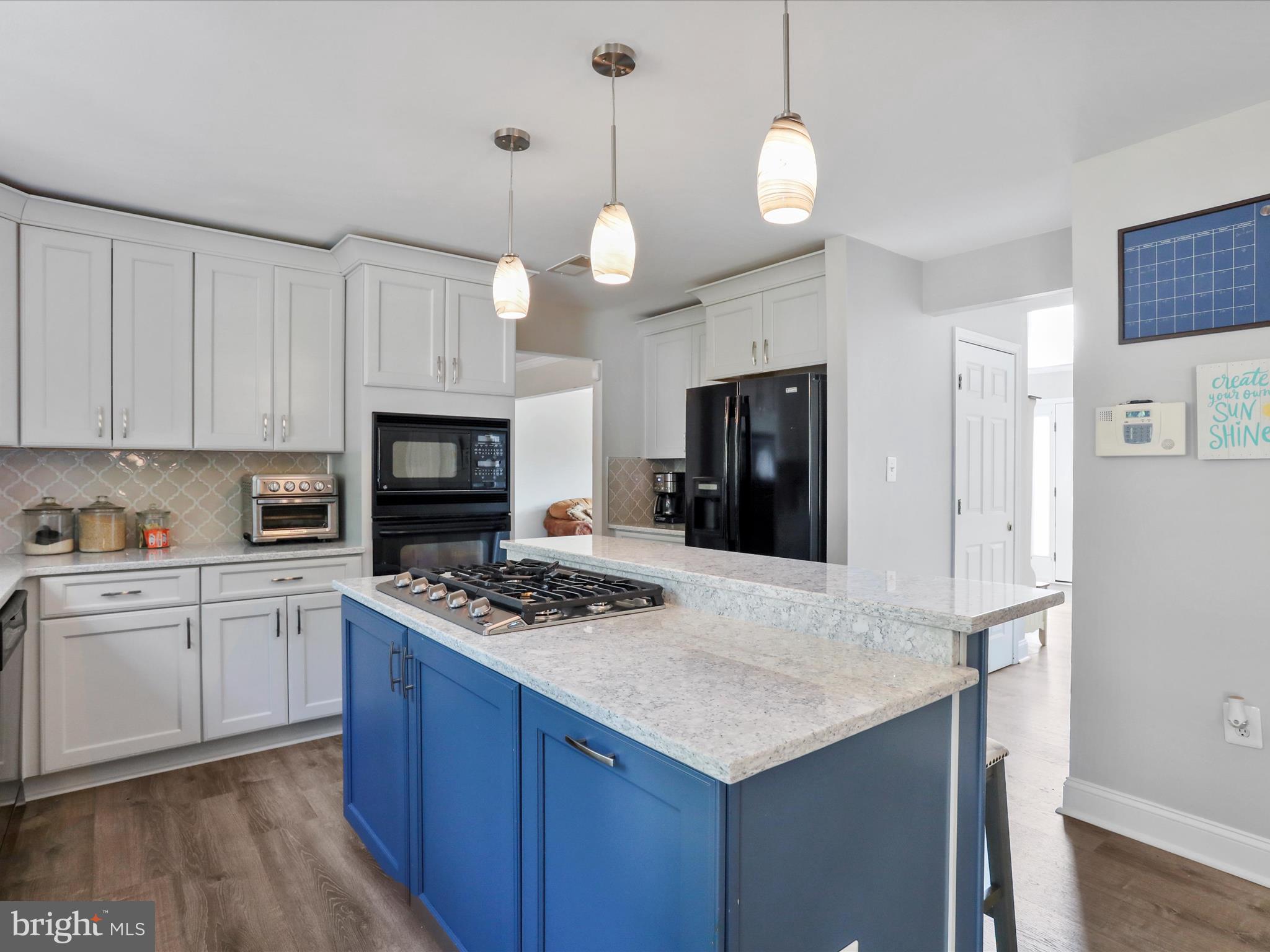 LOCUST HILL - Residential