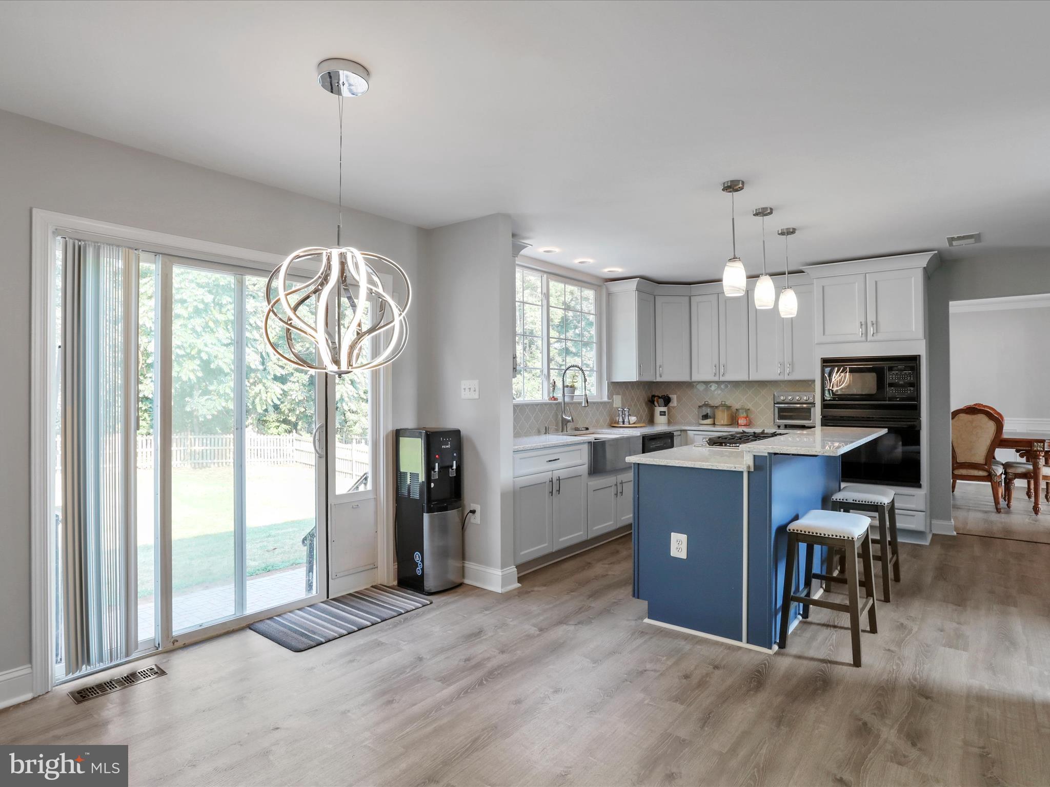 LOCUST HILL - Residential