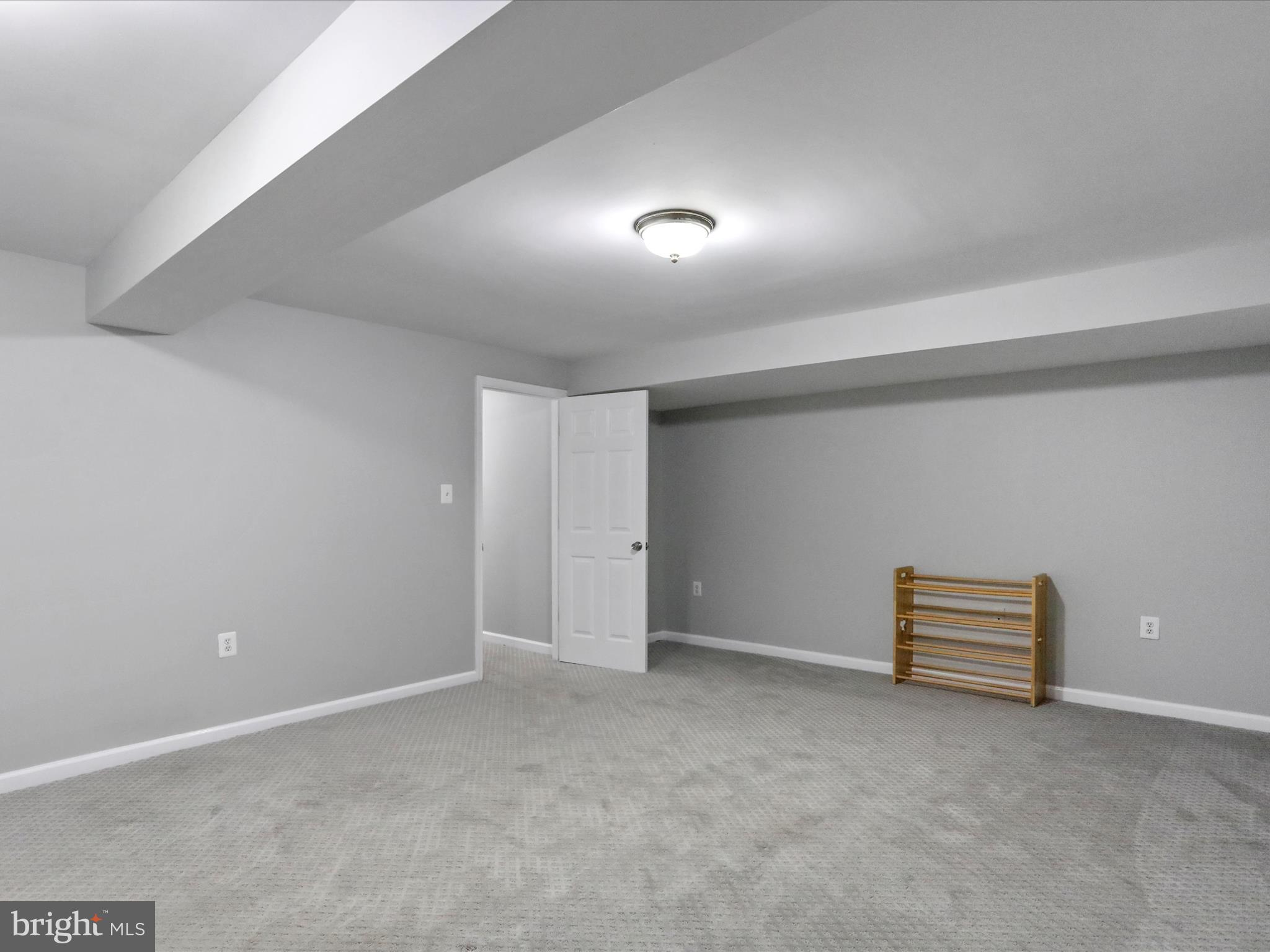 LOCUST HILL - Residential