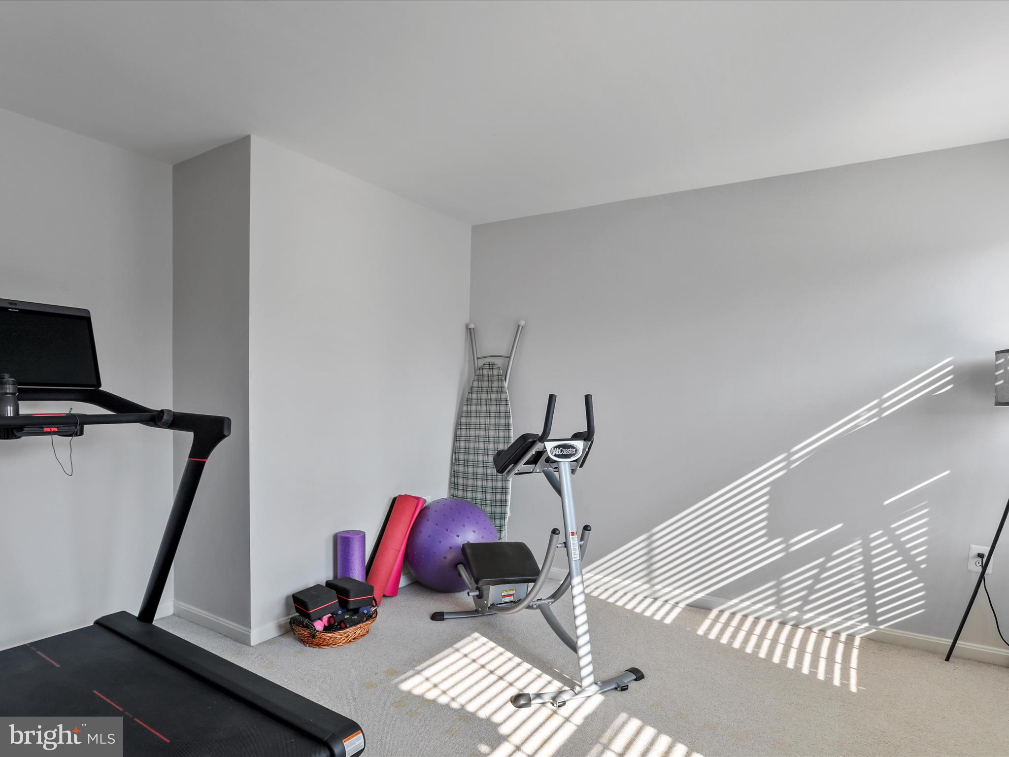 LOCUST HILL - Residential