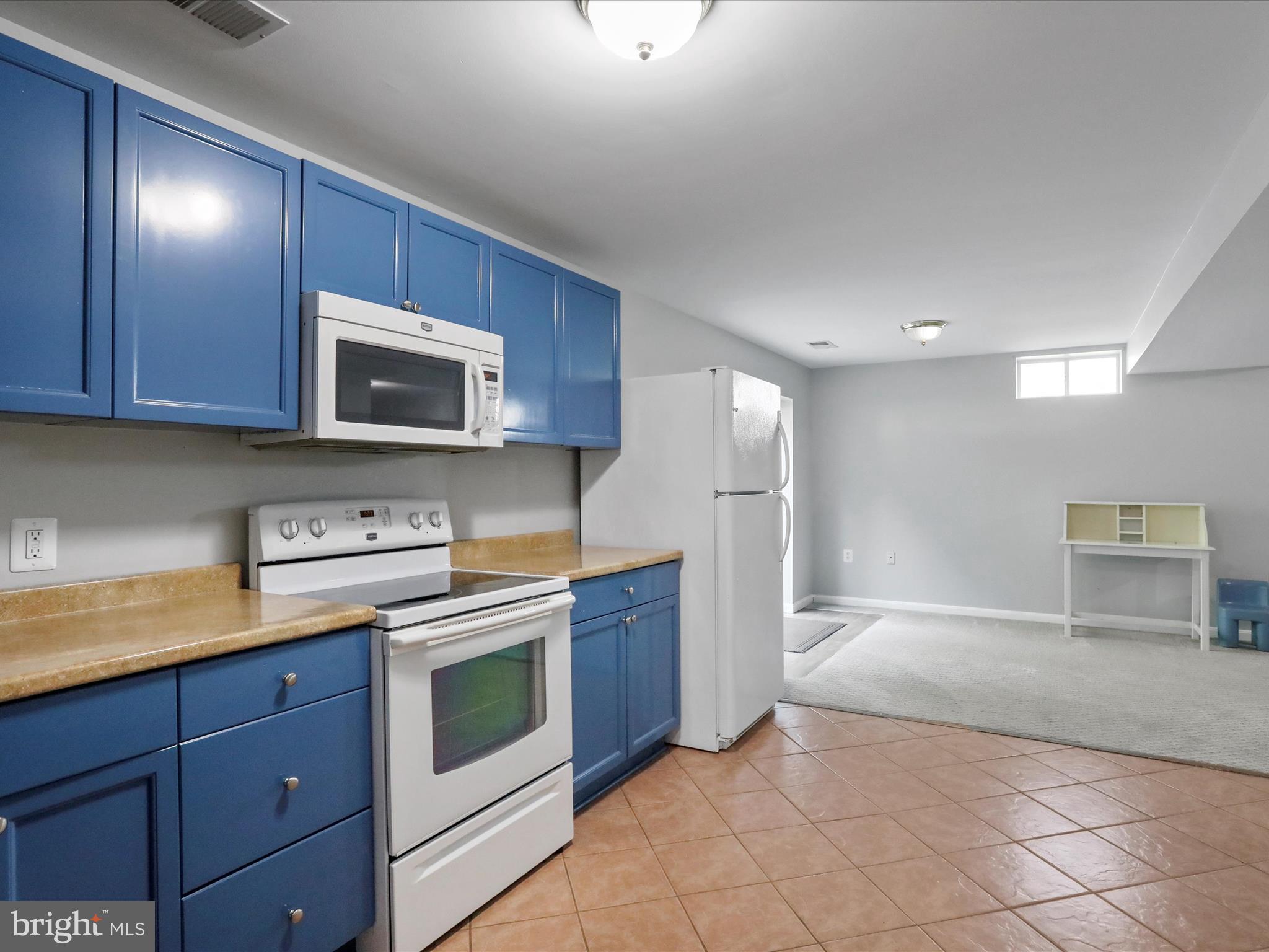 LOCUST HILL - Residential