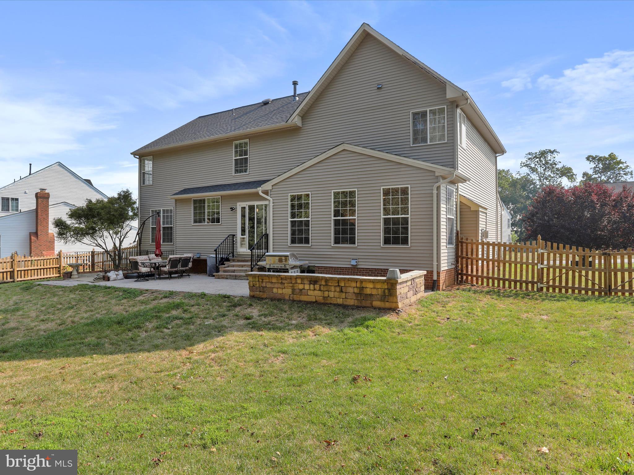 LOCUST HILL - Residential