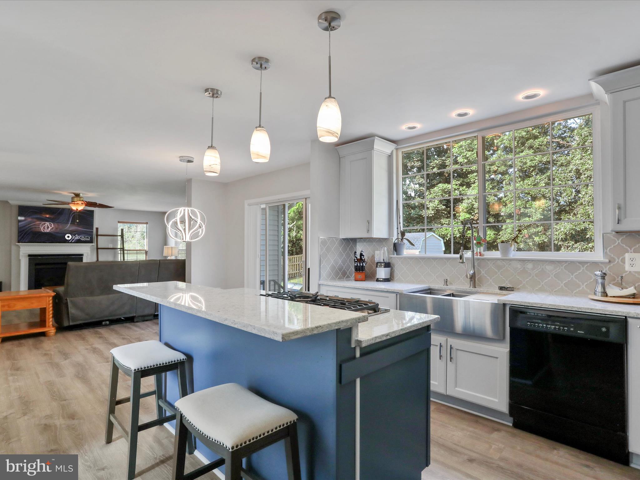 LOCUST HILL - Residential